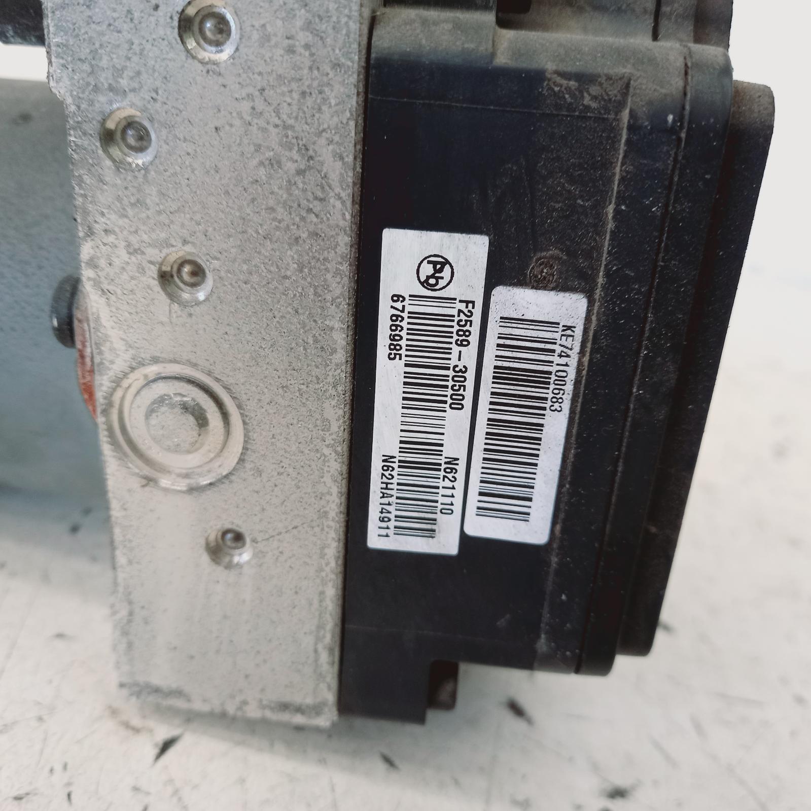 View Auto part Abs Pump/Modulator Hyundai Elantra 2017