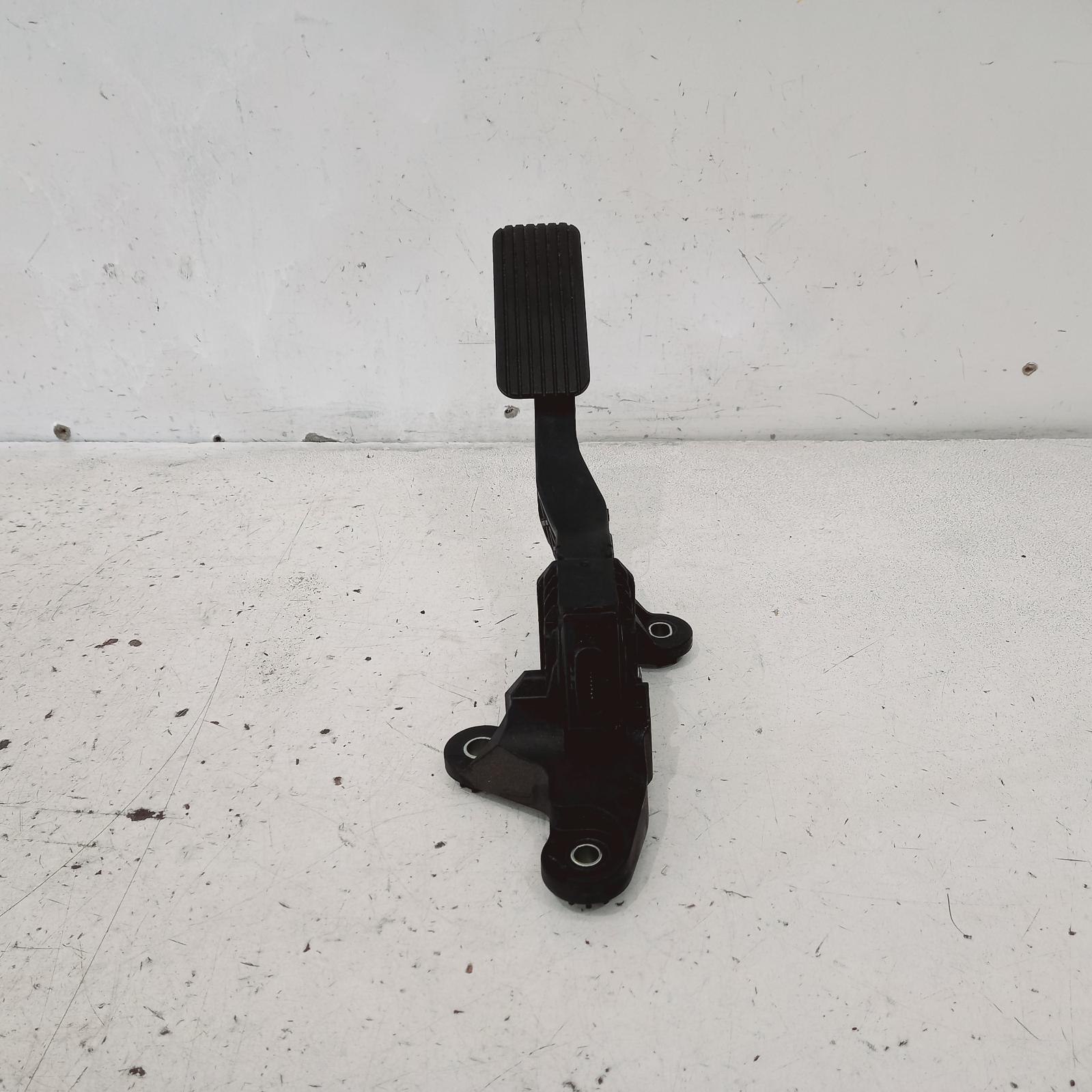 View Auto part Pedal Assembly Kia Cerato 2020