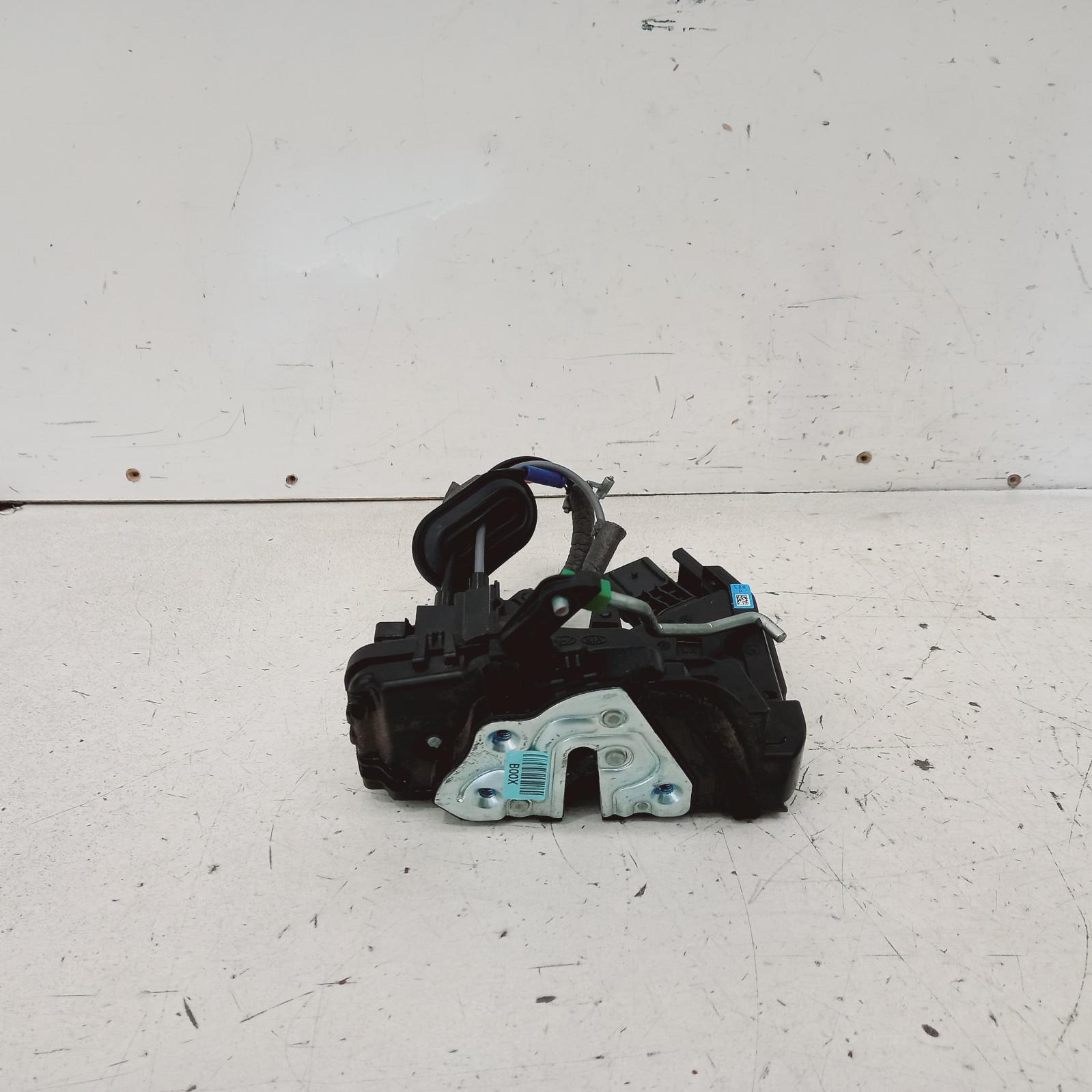 View Auto part Door/Boot/Gate Lock Kia Cerato 2020