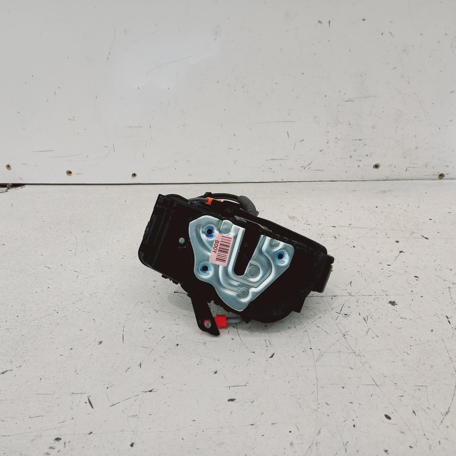 View Auto part Door/Boot/Gate Lock Kia Cerato 2020