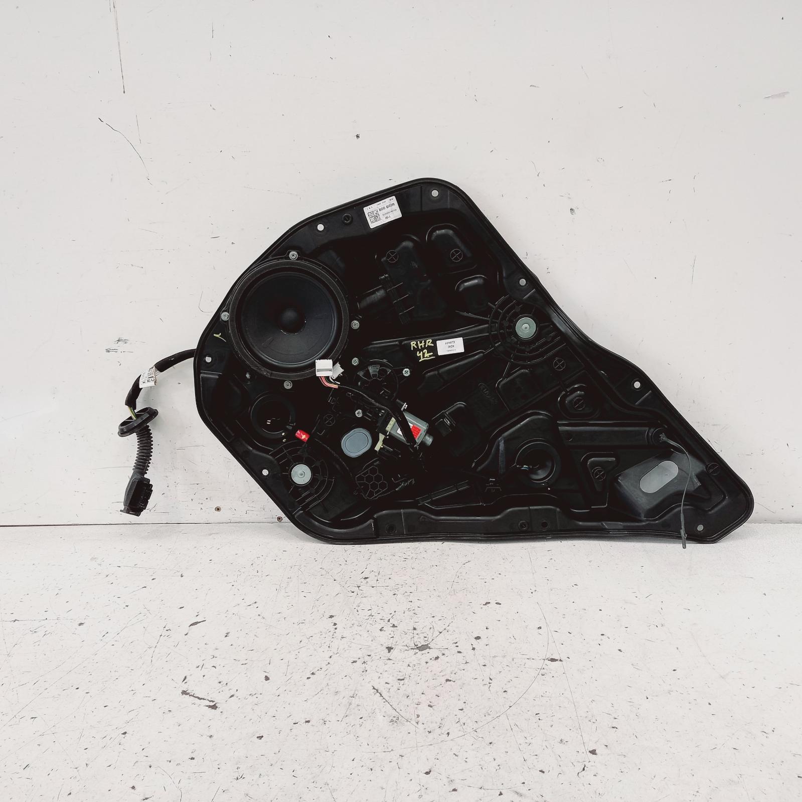 View Auto part Right Rear Wnd Reg/Motor Kia Cerato 2020