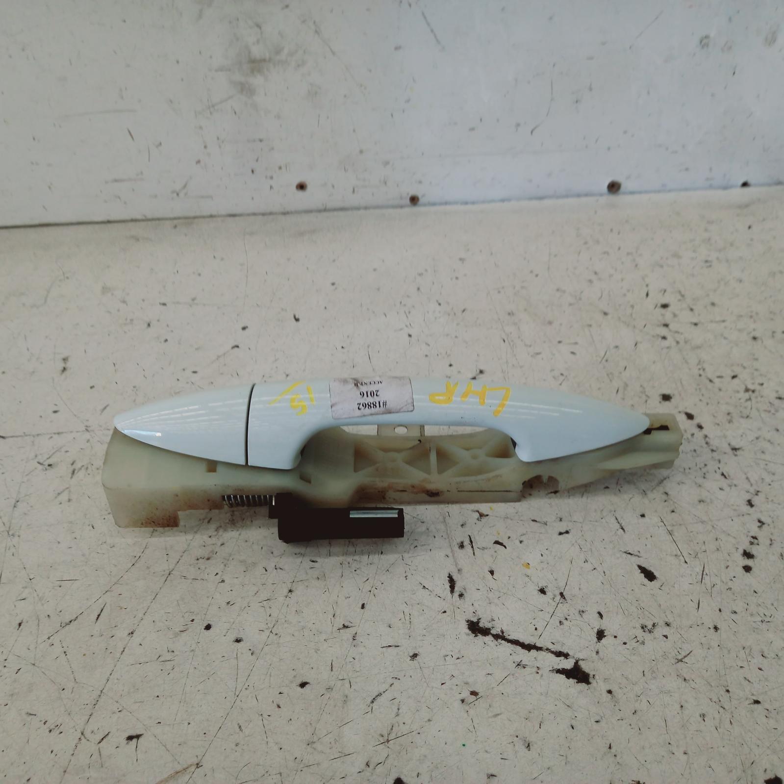 View Auto part Door Handle Hyundai Accent 2016