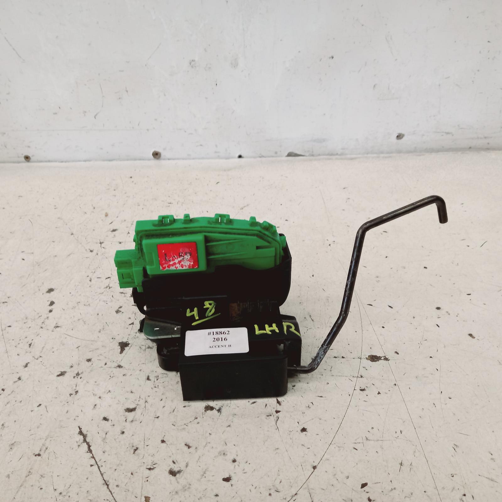 View Auto part Door/Boot/Gate Lock Hyundai Accent 2016