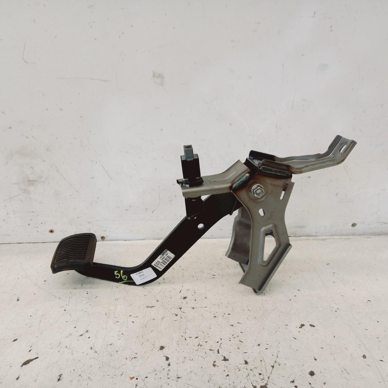 View Auto part Pedal Assembly Hyundai Accent 2016