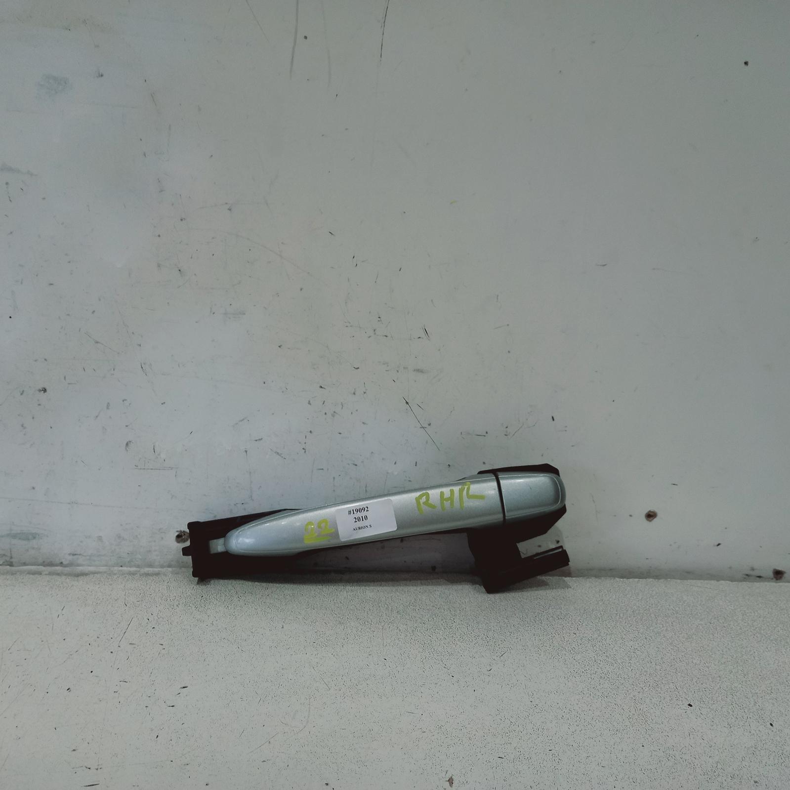 View Auto part Door Handle Toyota Aurion 2010