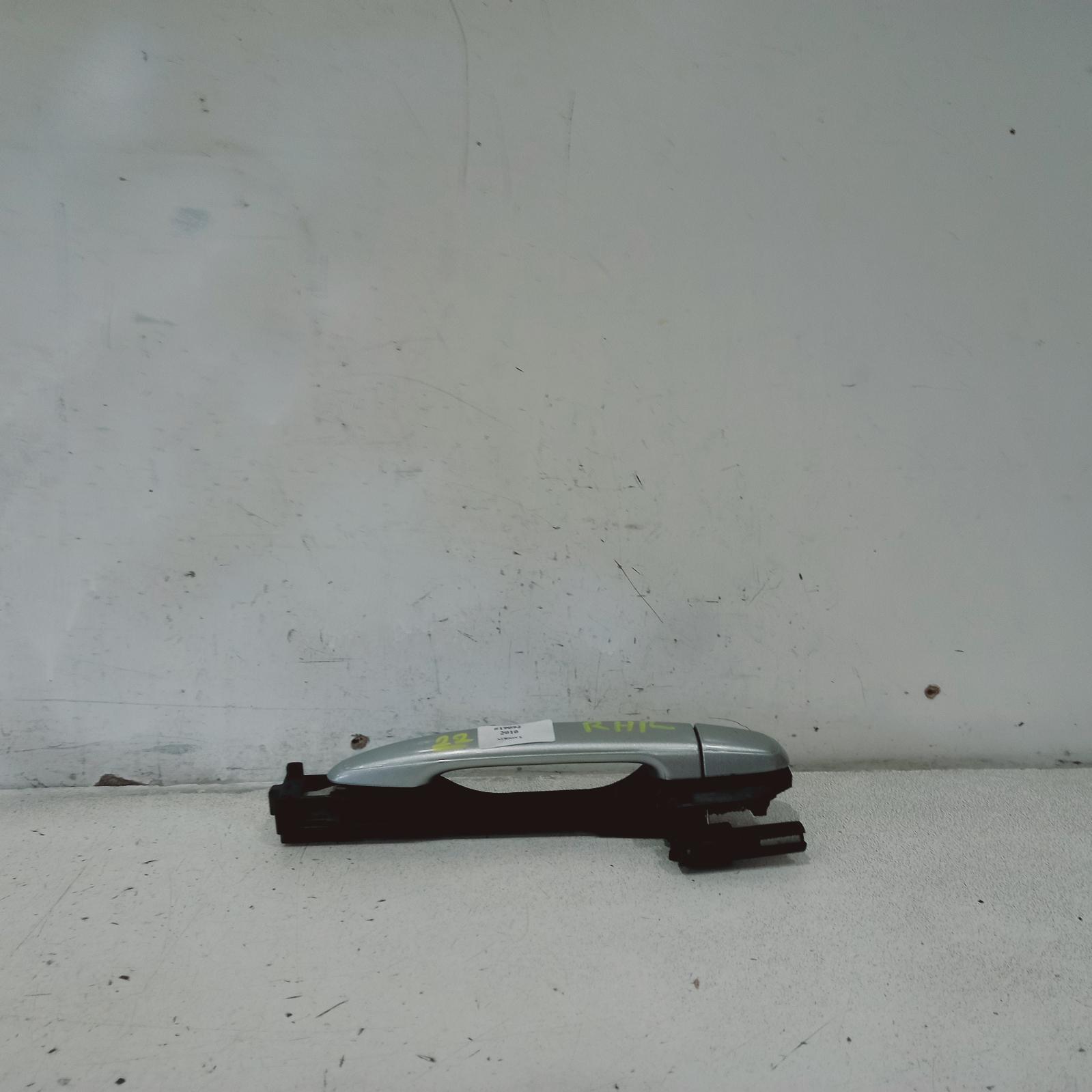 View Auto part Door Handle Toyota Aurion 2010