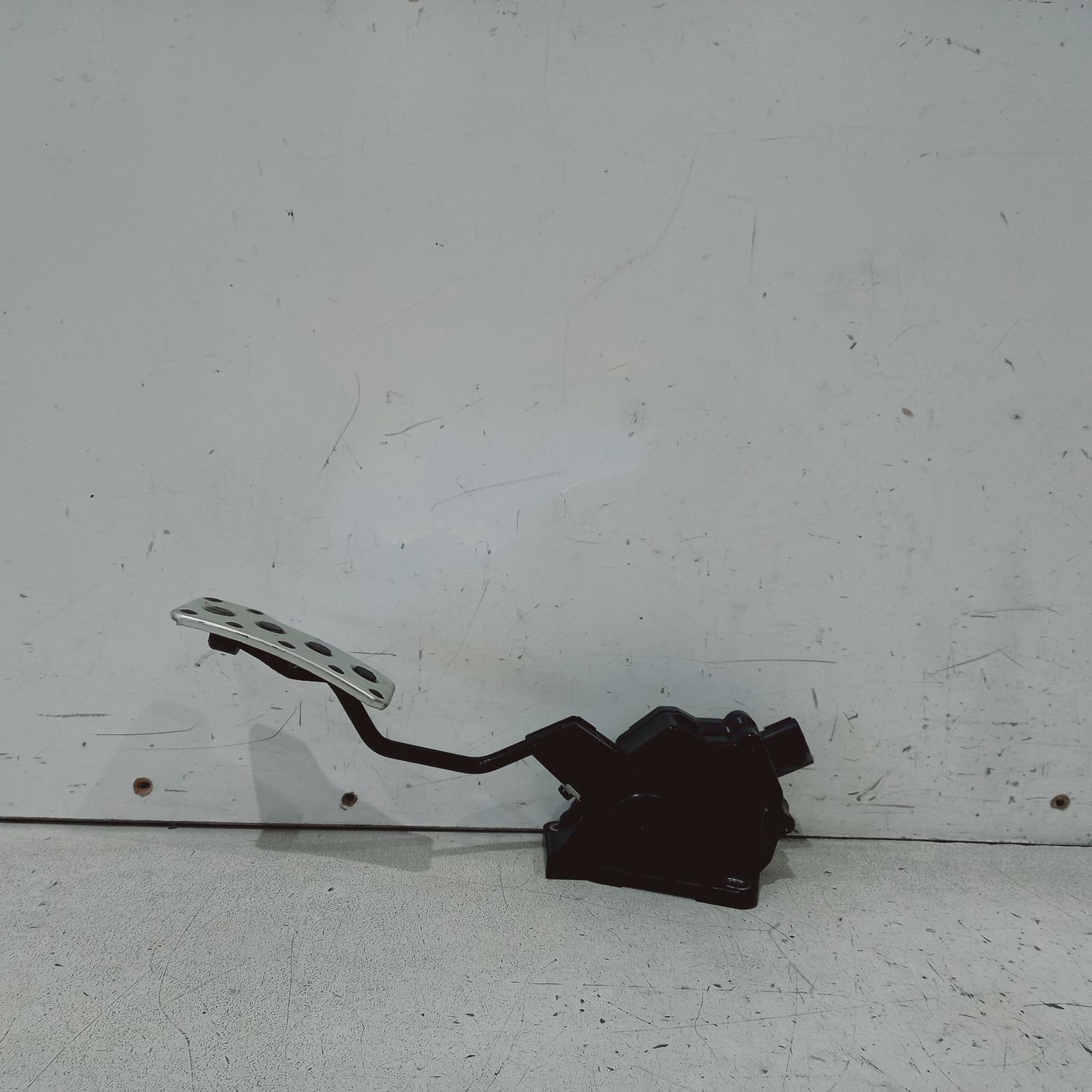 View Auto part Pedal Assembly Toyota Aurion 2010