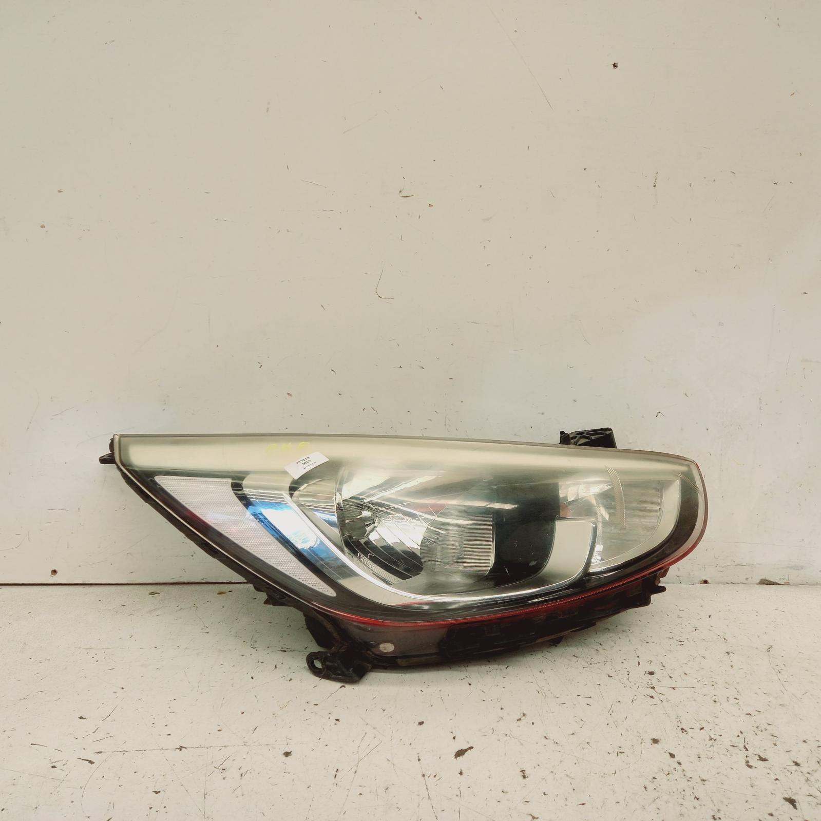 View Auto part Right Headlamp Hyundai Accent 2015