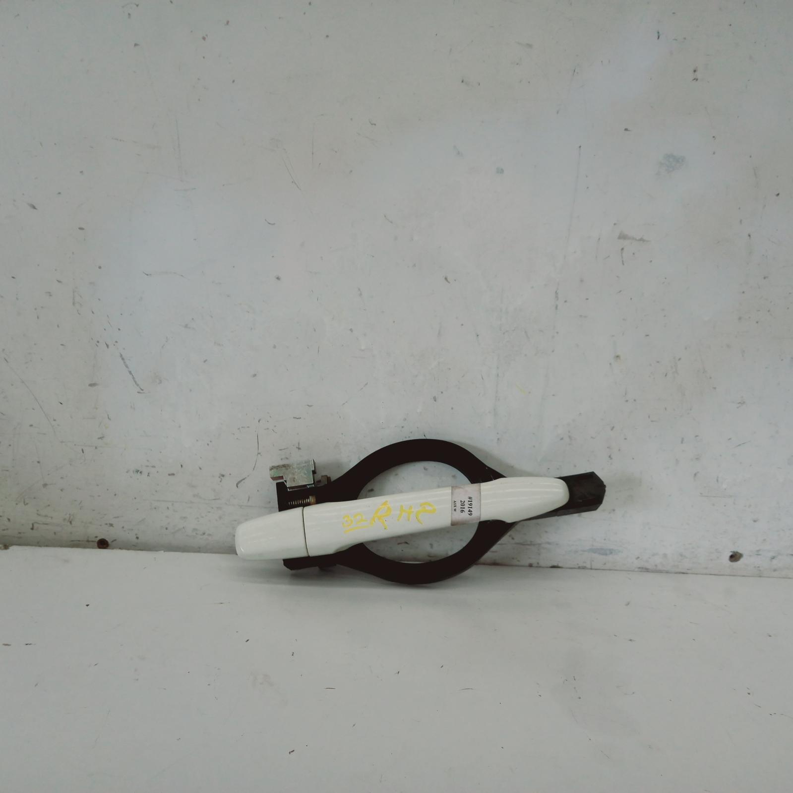 View Auto part Door Handle Mitsubishi Asx 2016
