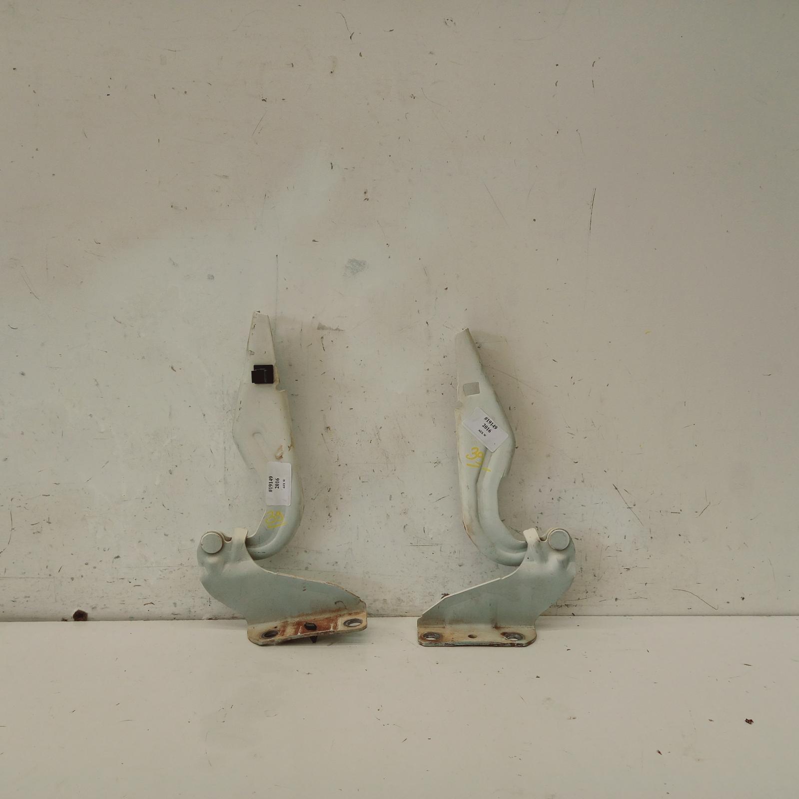 View Auto part Bonnet Hinge/Strut Mitsubishi Asx 2016