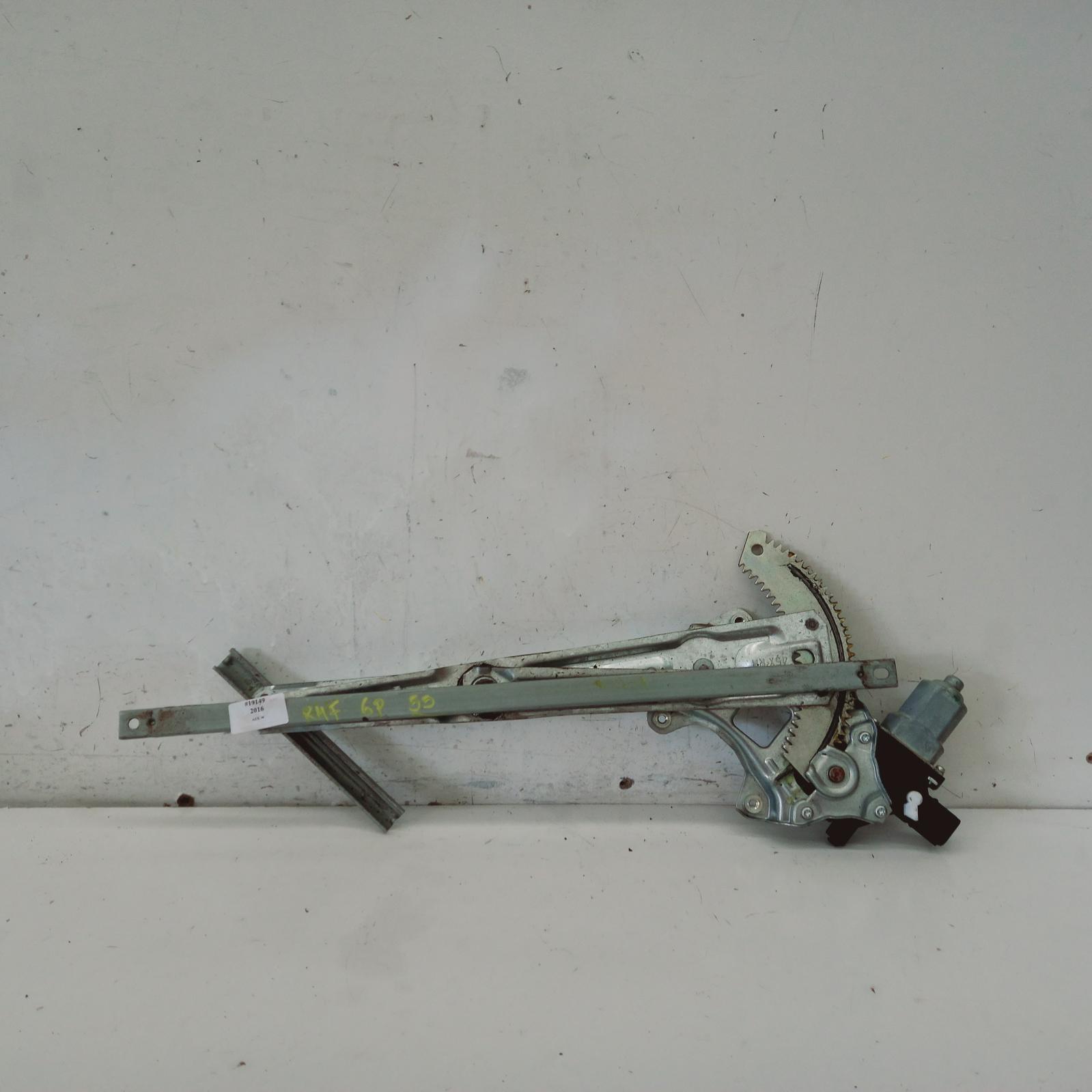 View Auto part Right Front Window Reg/Motor Mitsubishi Asx 2016