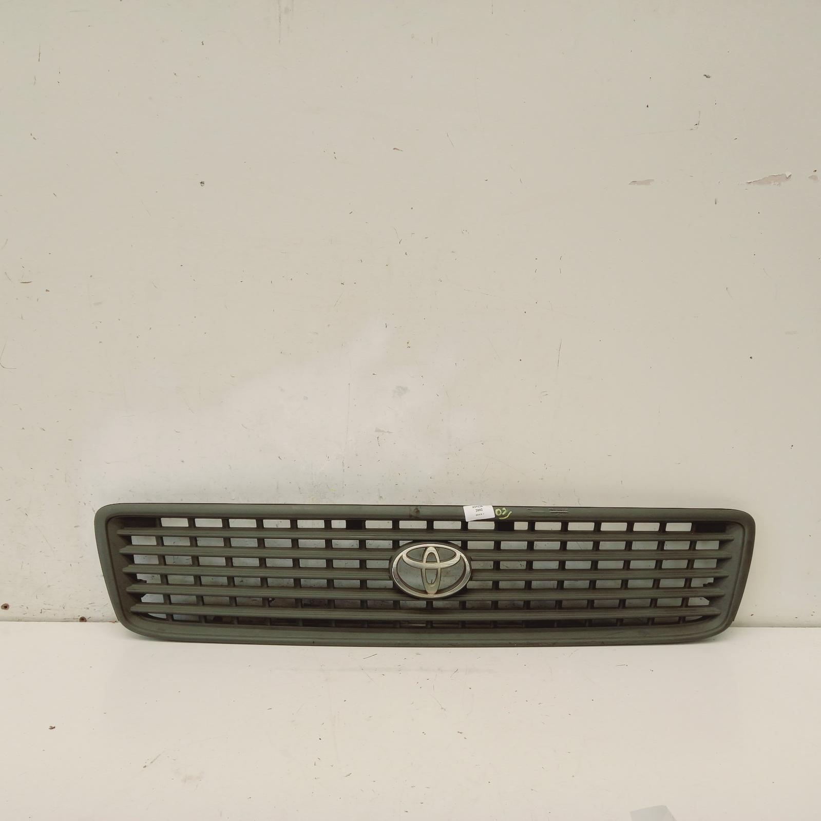 View Auto part Grille Toyota Hiace 2002