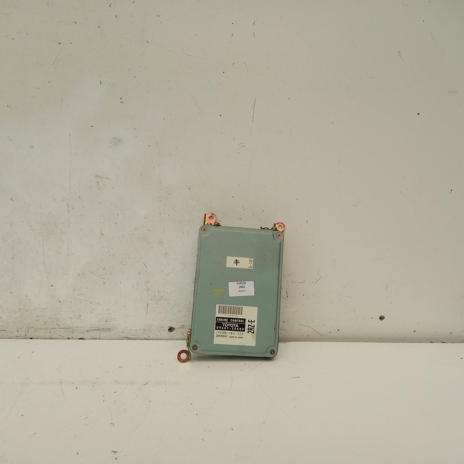 View Auto part Ecu Toyota Hiace 2002