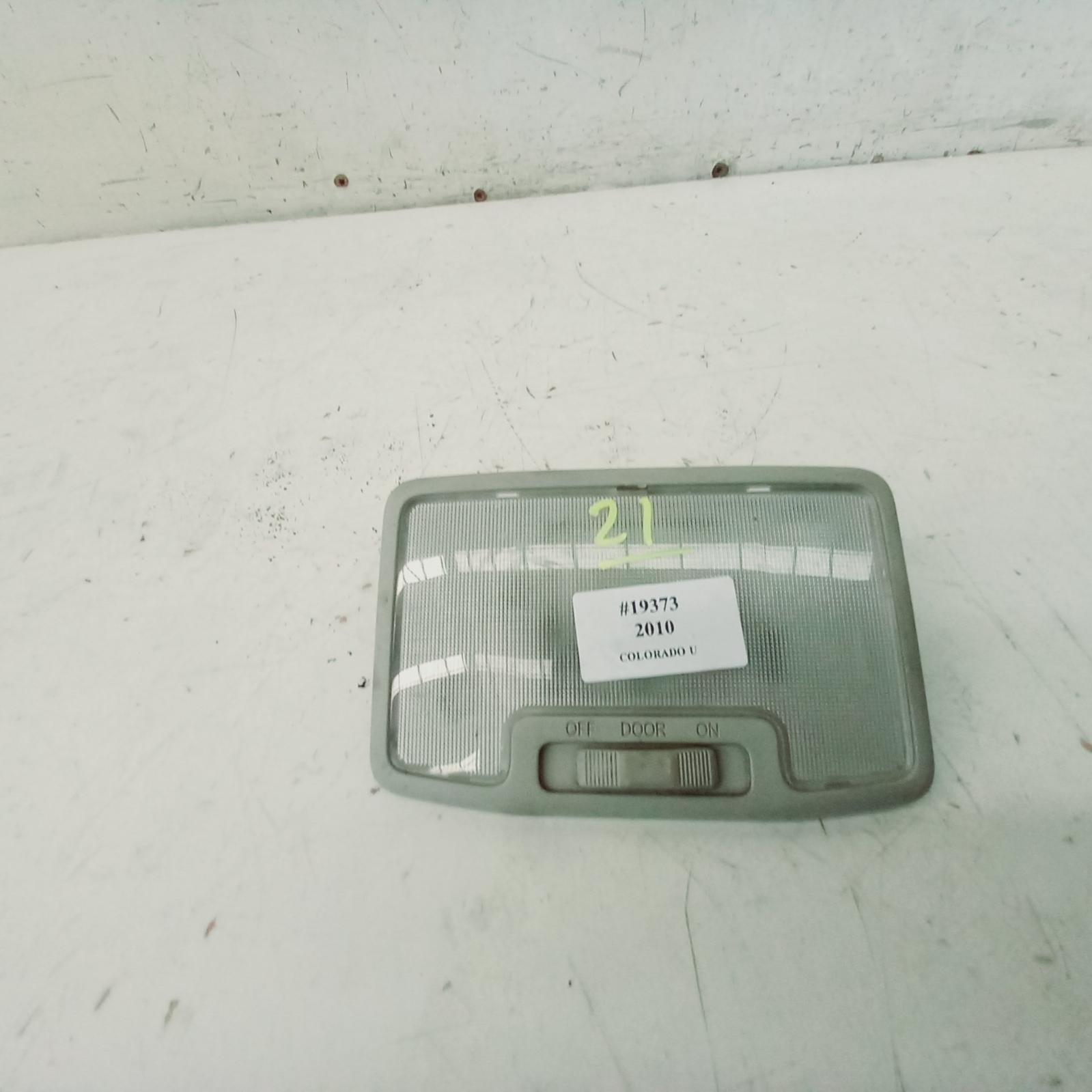 View Auto part Courtesy Light Holden Colorado 2010