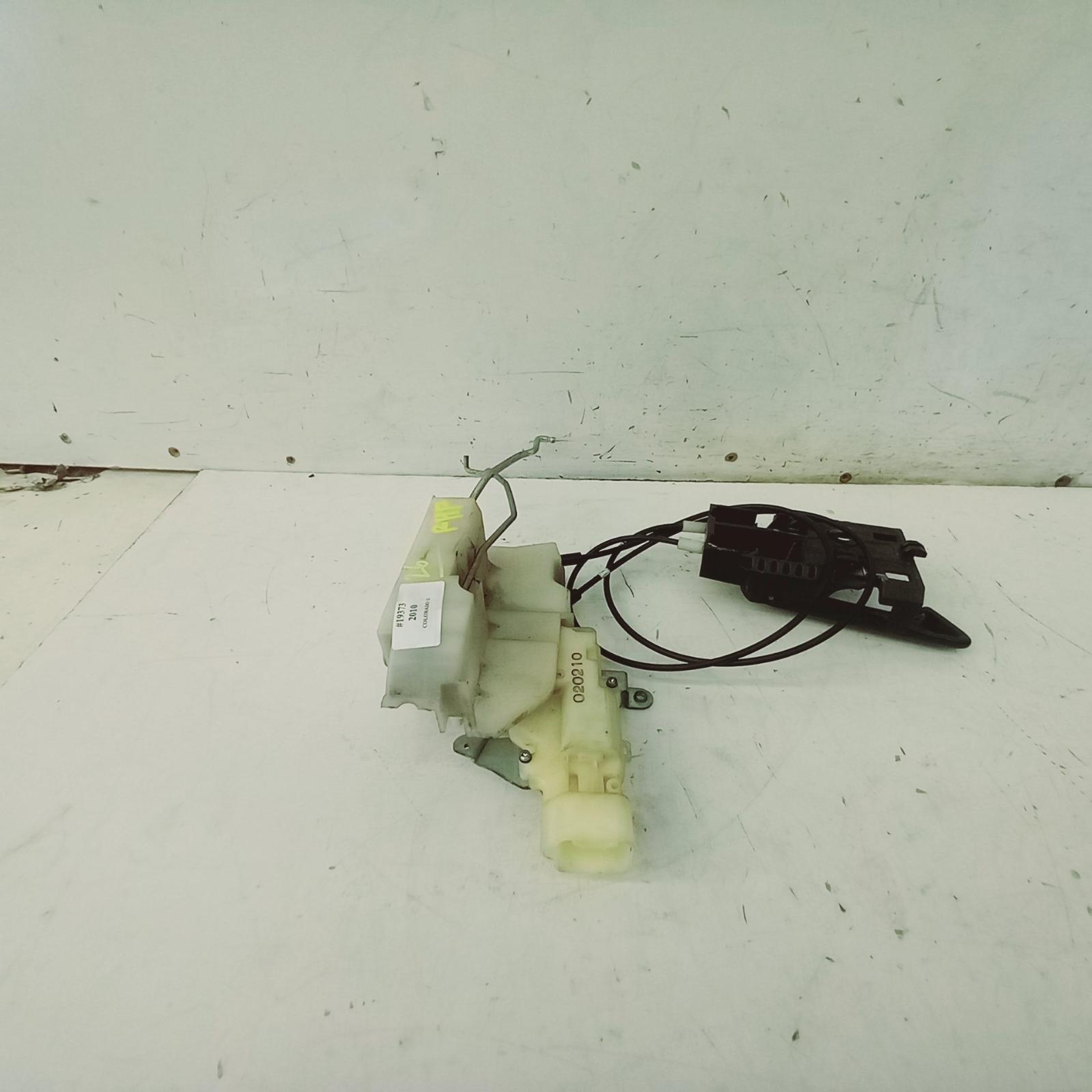 View Auto part Door/Boot/Gate Lock Holden Colorado 2010