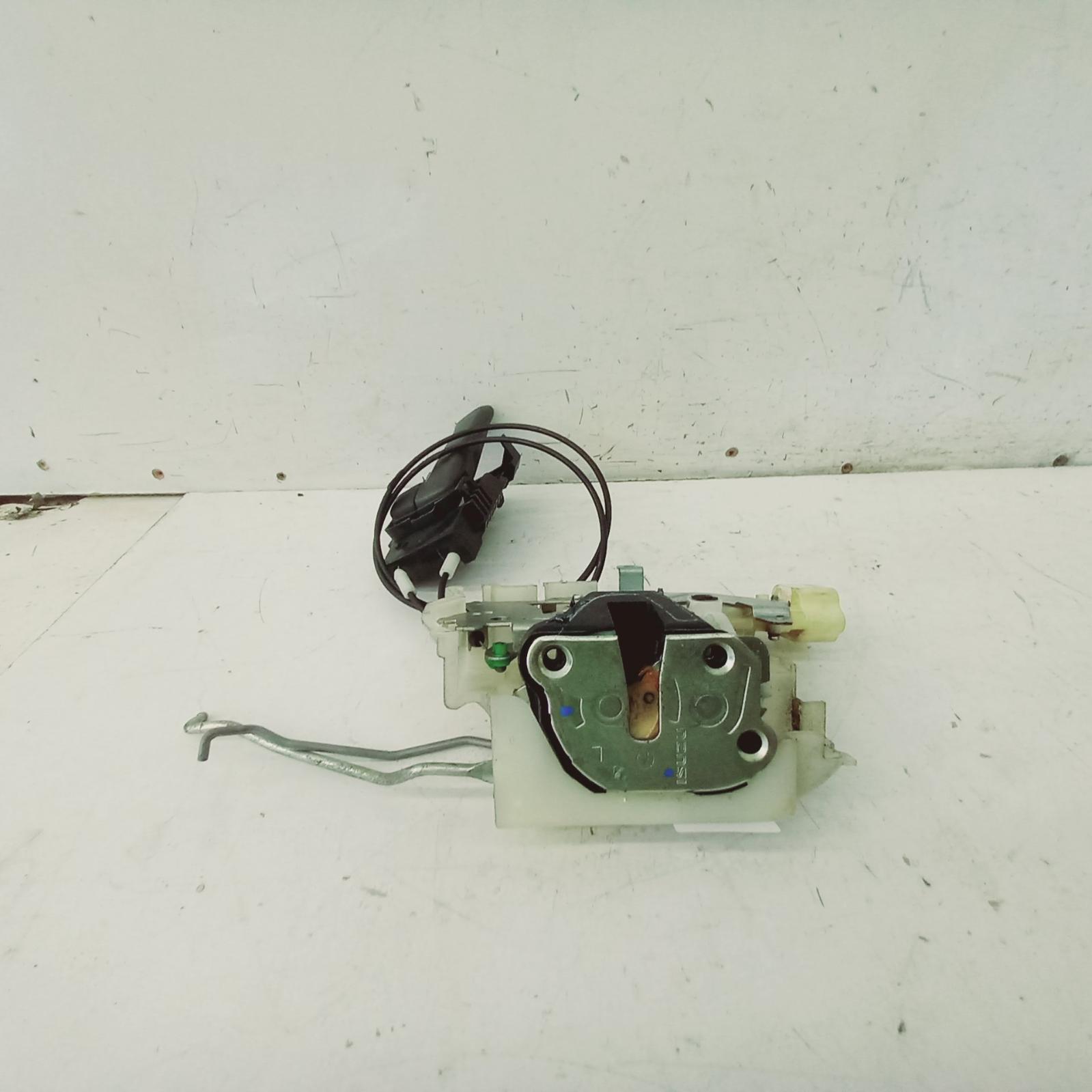 View Auto part Door/Boot/Gate Lock Holden Colorado 2010