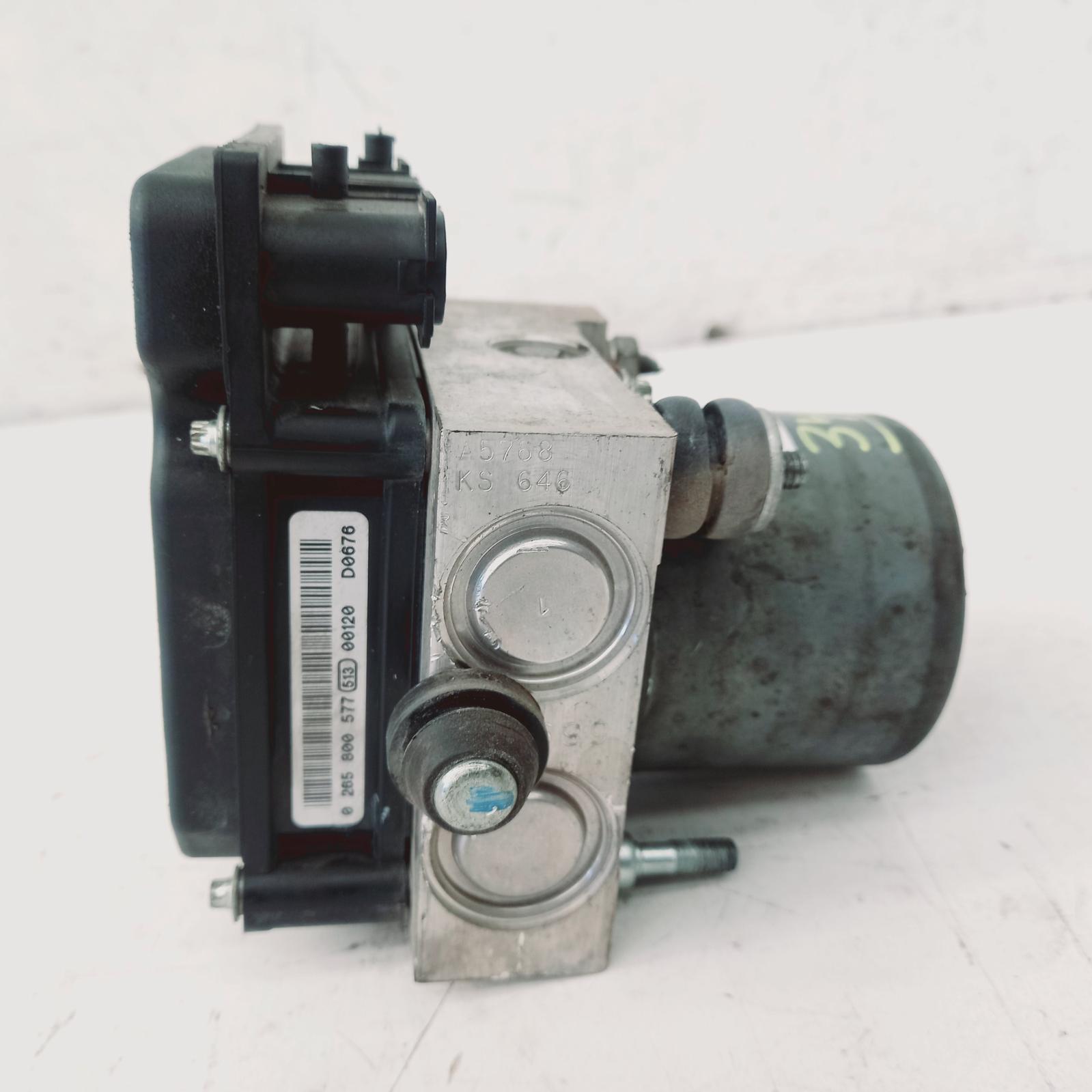 View Auto part Abs Pump/Modulator Holden Colorado 2010