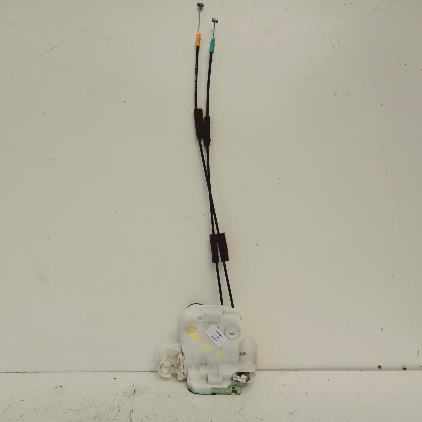 View Auto part Door/Boot/Gate Lock Mitsubishi Triton 2021