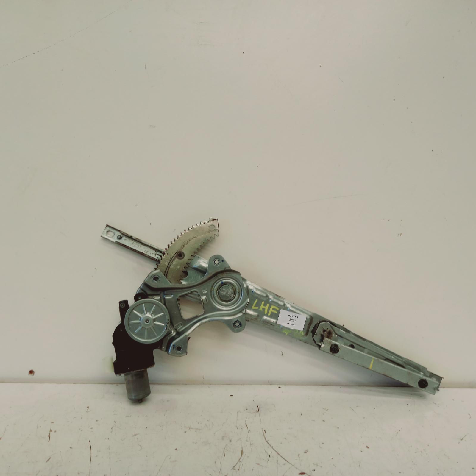 View Auto part Left Front Window Reg/Motor Mitsubishi Triton 2021