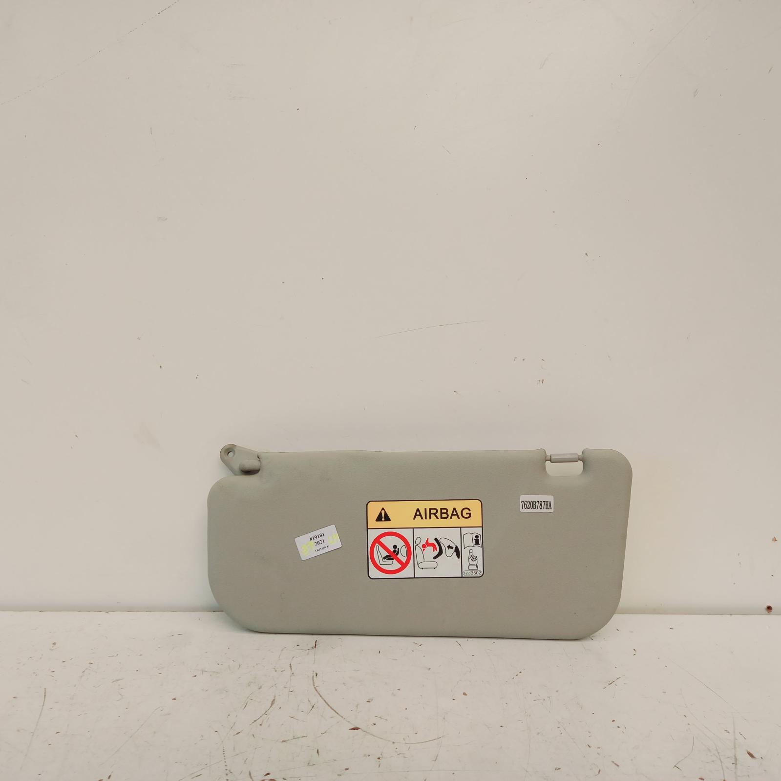 View Auto part Sunvisor Mitsubishi Triton 2021