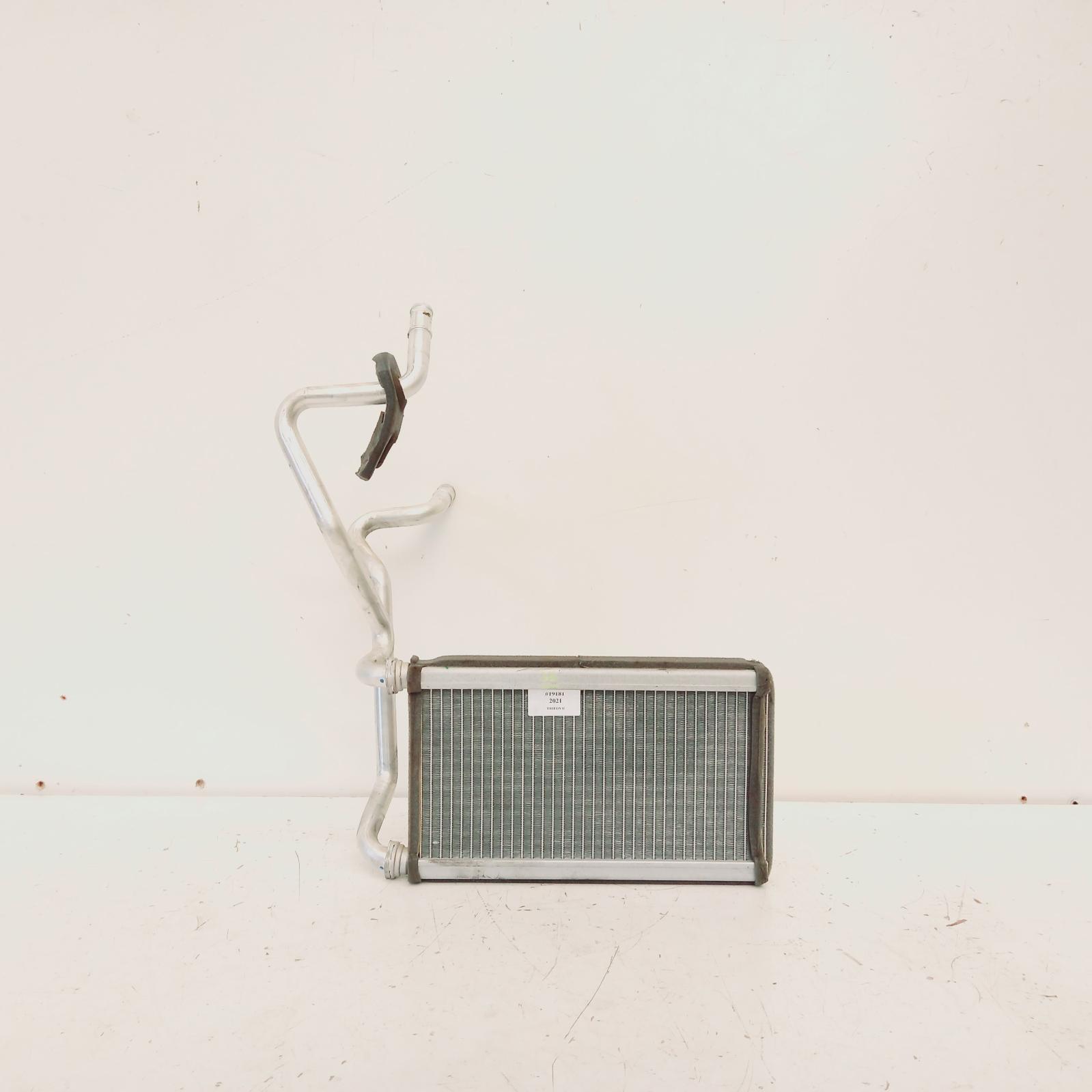 View Auto part Heater Core/Box Mitsubishi Triton 2021