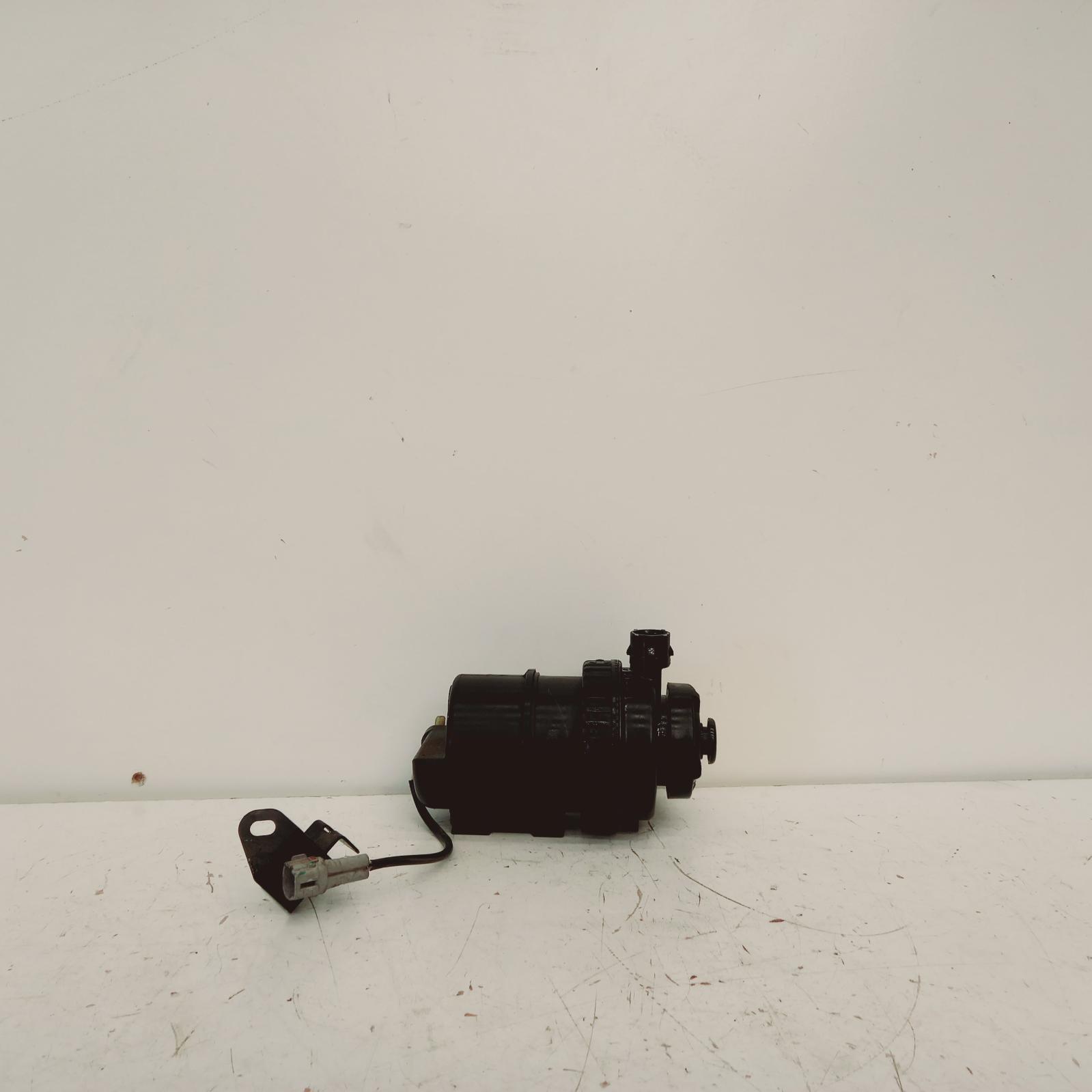 View Auto part Fuel Filter Housing Mitsubishi Triton 2021