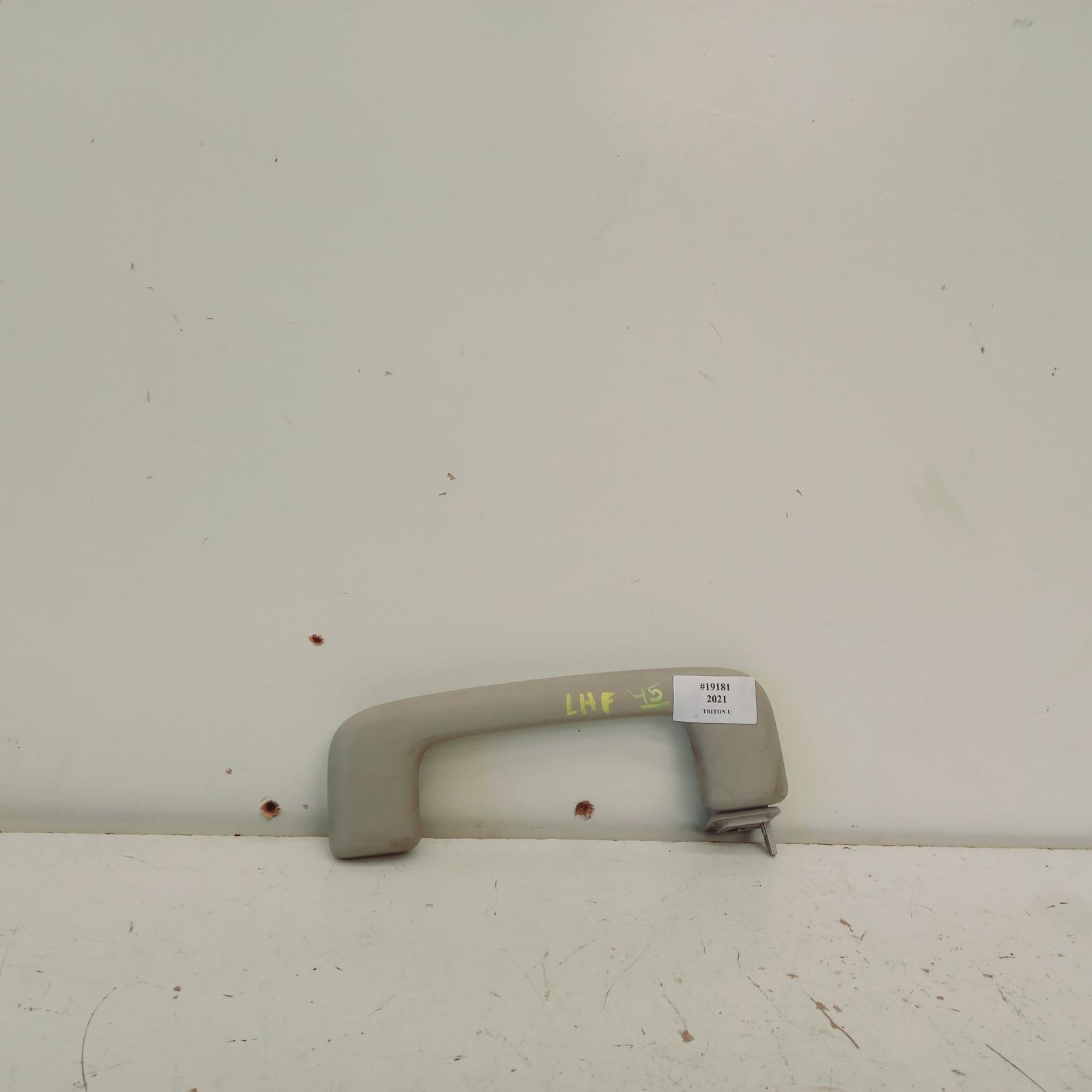 View Auto part Grab Handle Mitsubishi Triton 2021
