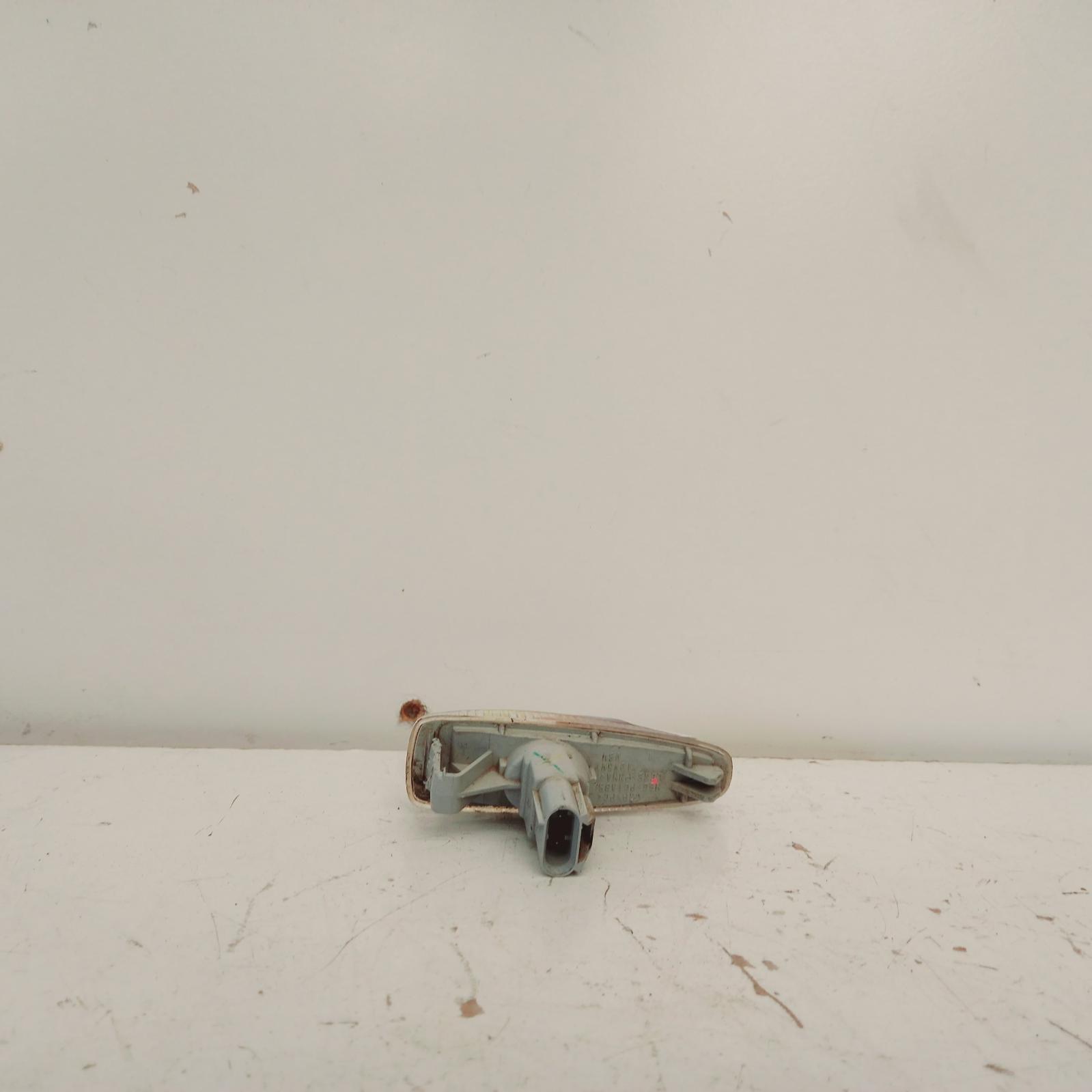 View Auto part Left Indicator/Fog/Side Mitsubishi Triton 2021