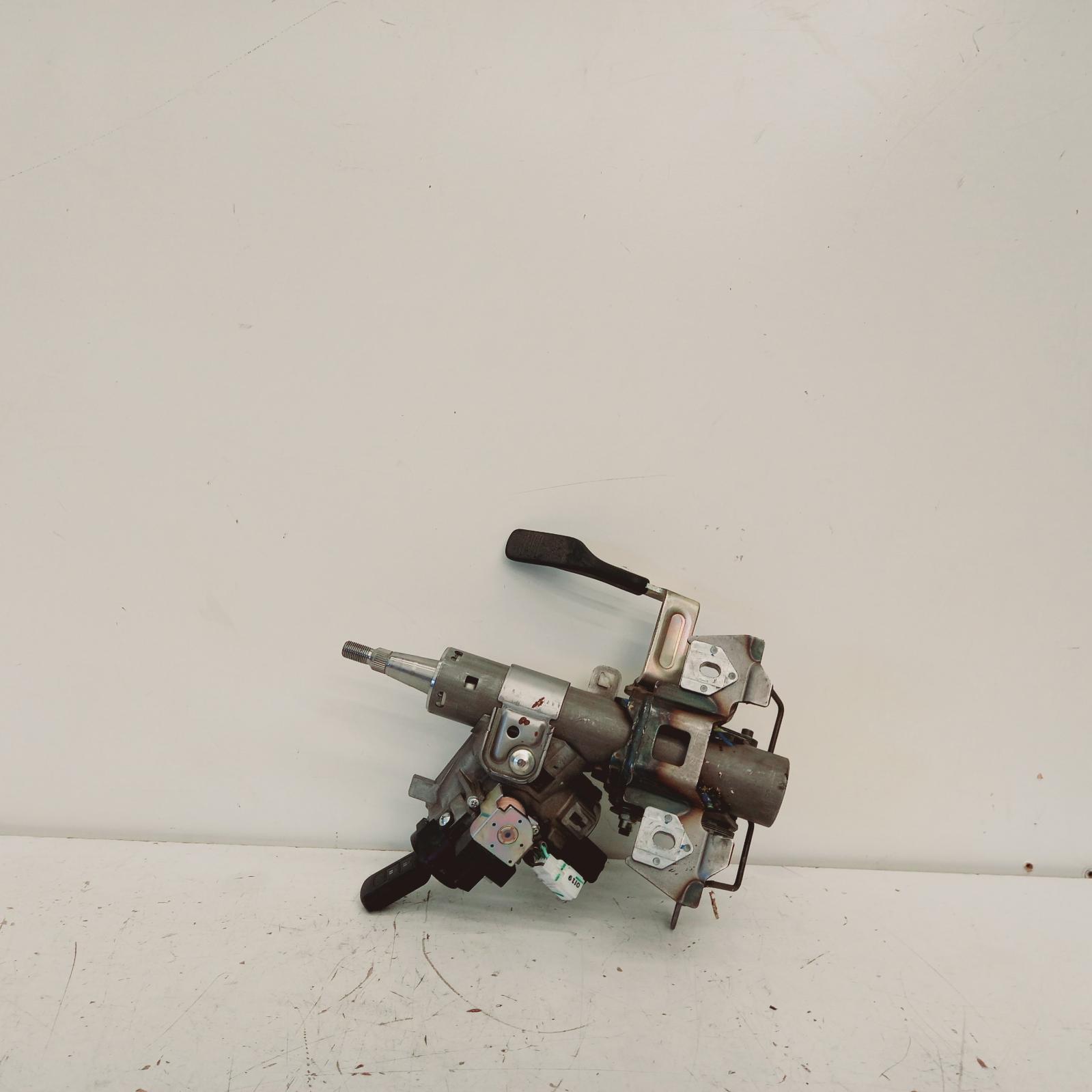 View Auto part Ignition W/ Key Mitsubishi Triton 2021