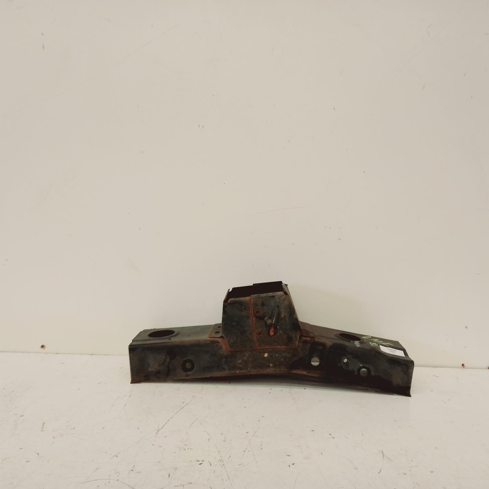 View Auto part F/Bar Reinforc/Brack Mitsubishi L300 2007