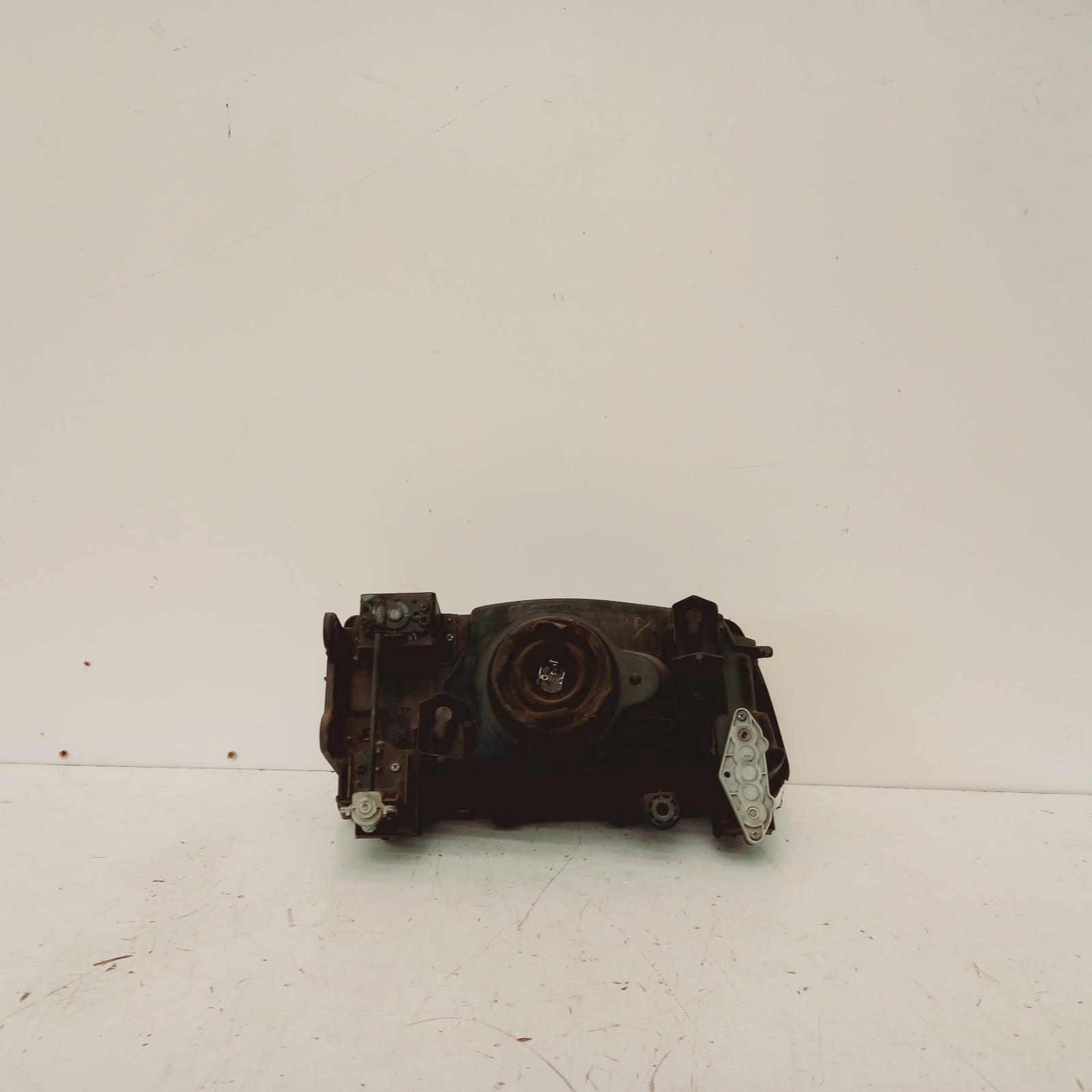View Auto part Left Headlamp Mitsubishi L300 2007