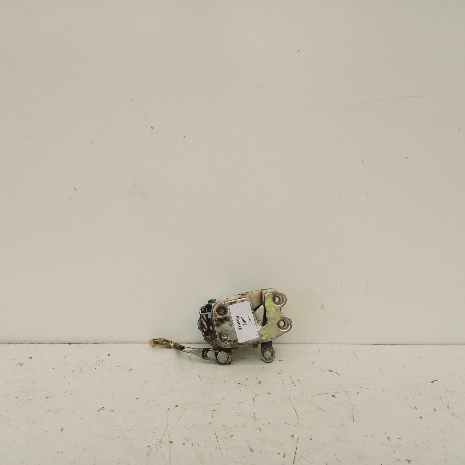 View Auto part Door/Boot/Gate Lock Mitsubishi L300 2007