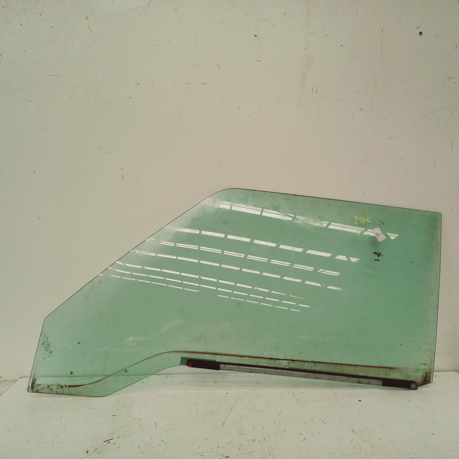 View Auto part Left Front Door Window Mitsubishi L300 2007