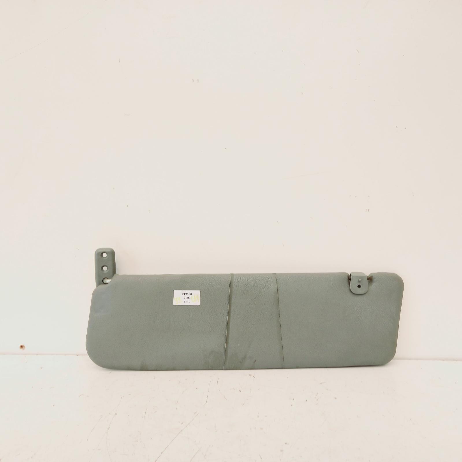 View Auto part Sunvisor Mitsubishi L300 2007