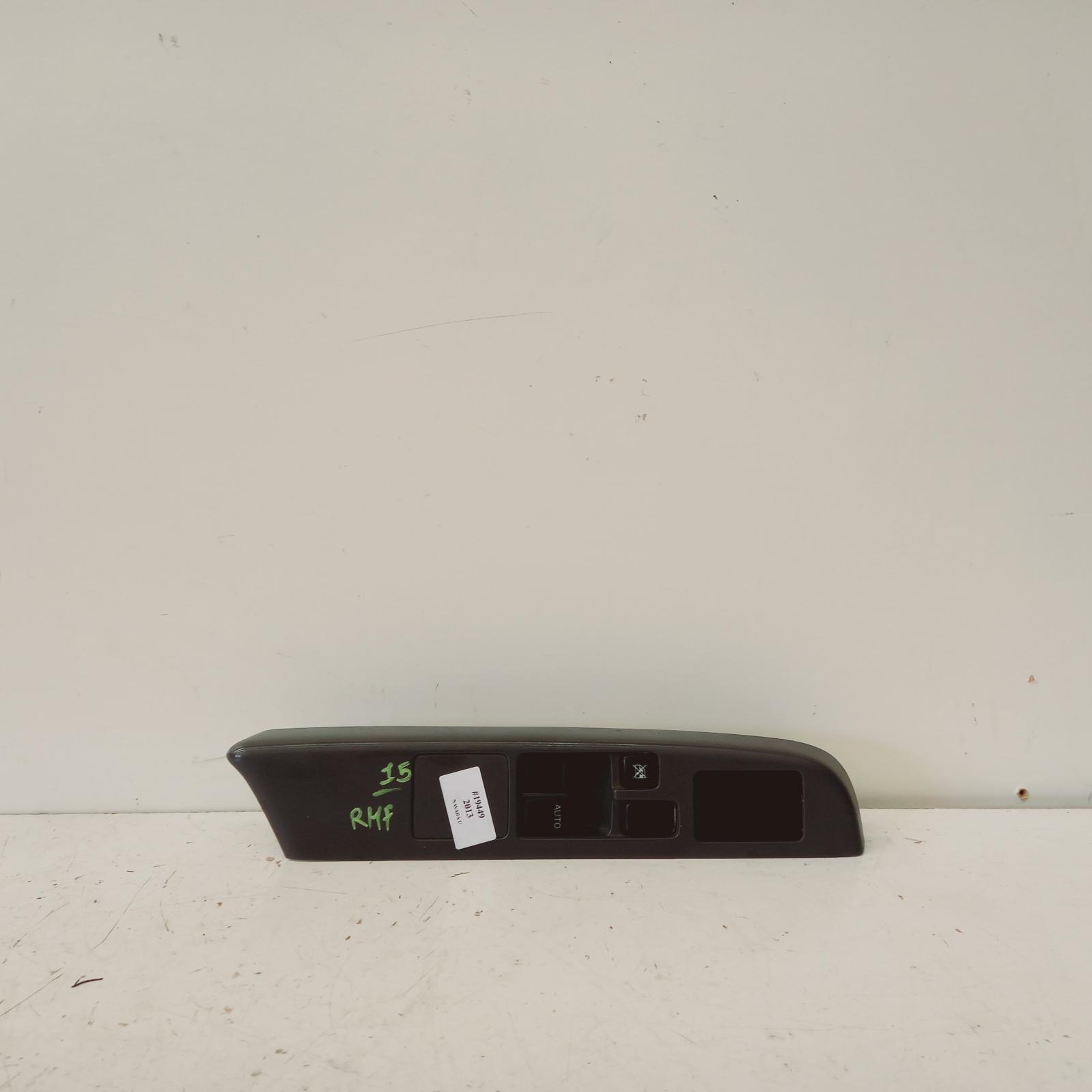 View Auto part Pwr Dr Wind Switch Nissan Navara 2013