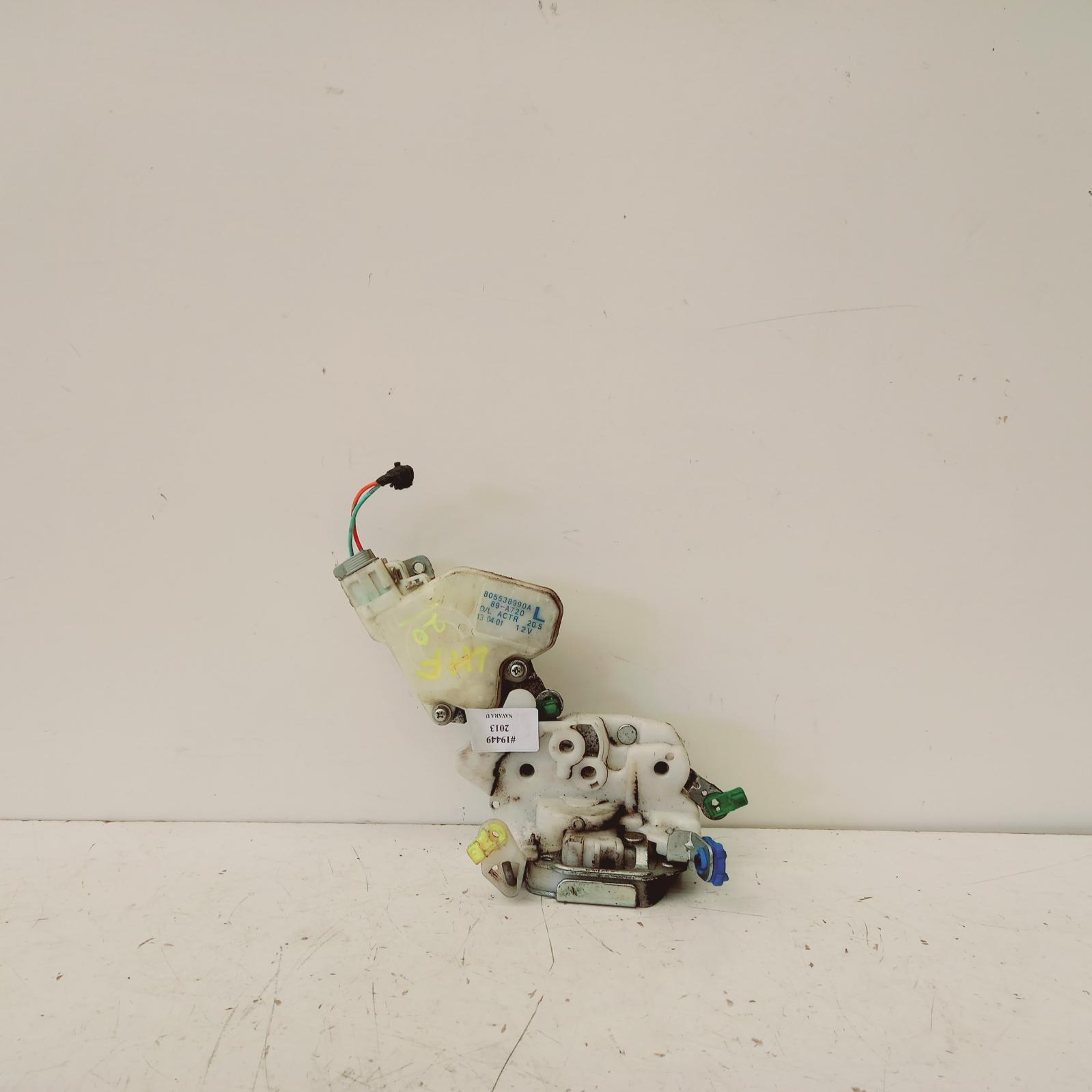 View Auto part Door/Boot/Gate Lock Nissan Navara 2013