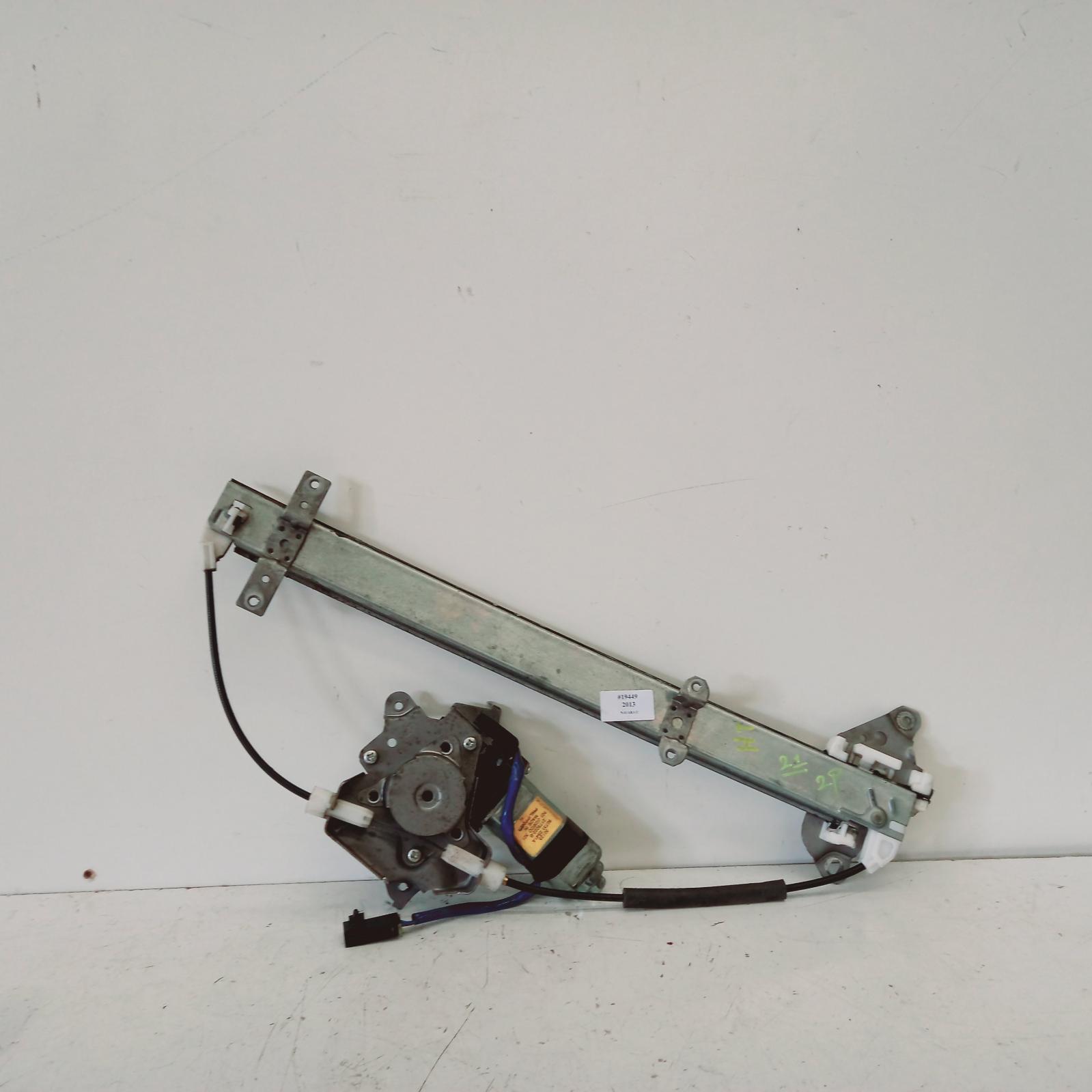 View Auto part Left Front Window Reg/Motor Nissan Navara 2013