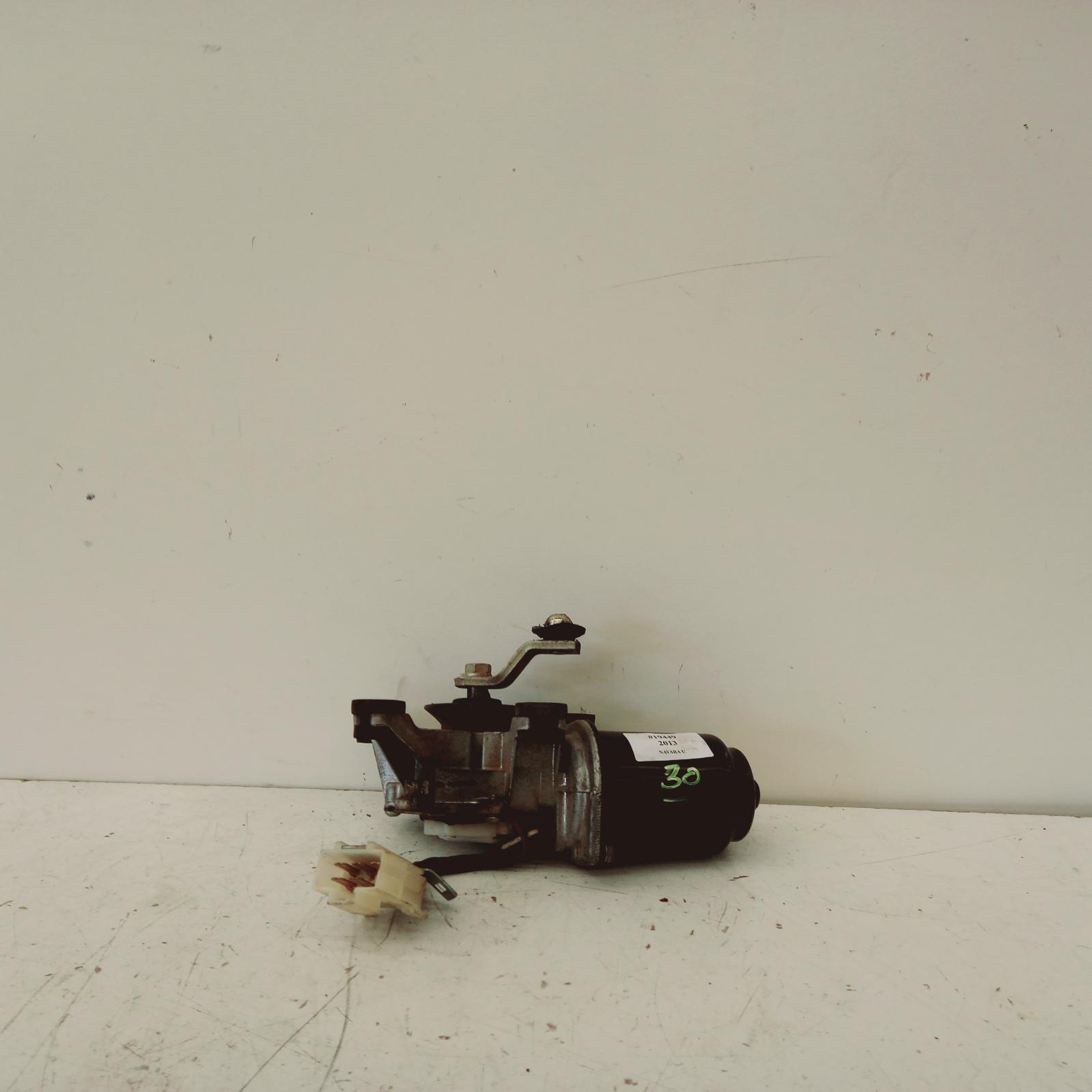 View Auto part Wiper Motor Nissan Navara 2013