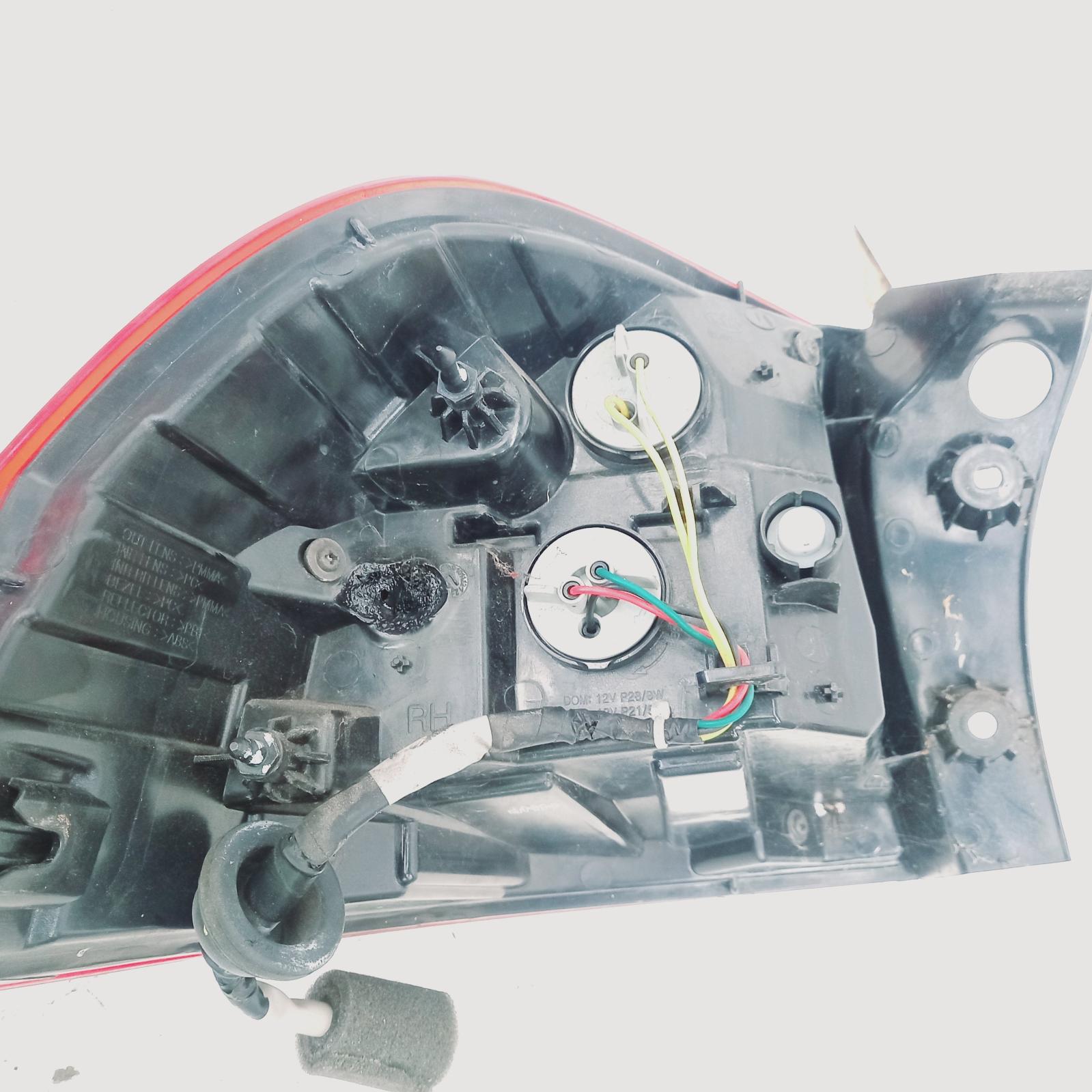 View Auto part Right Taillight Kia Rio 2012