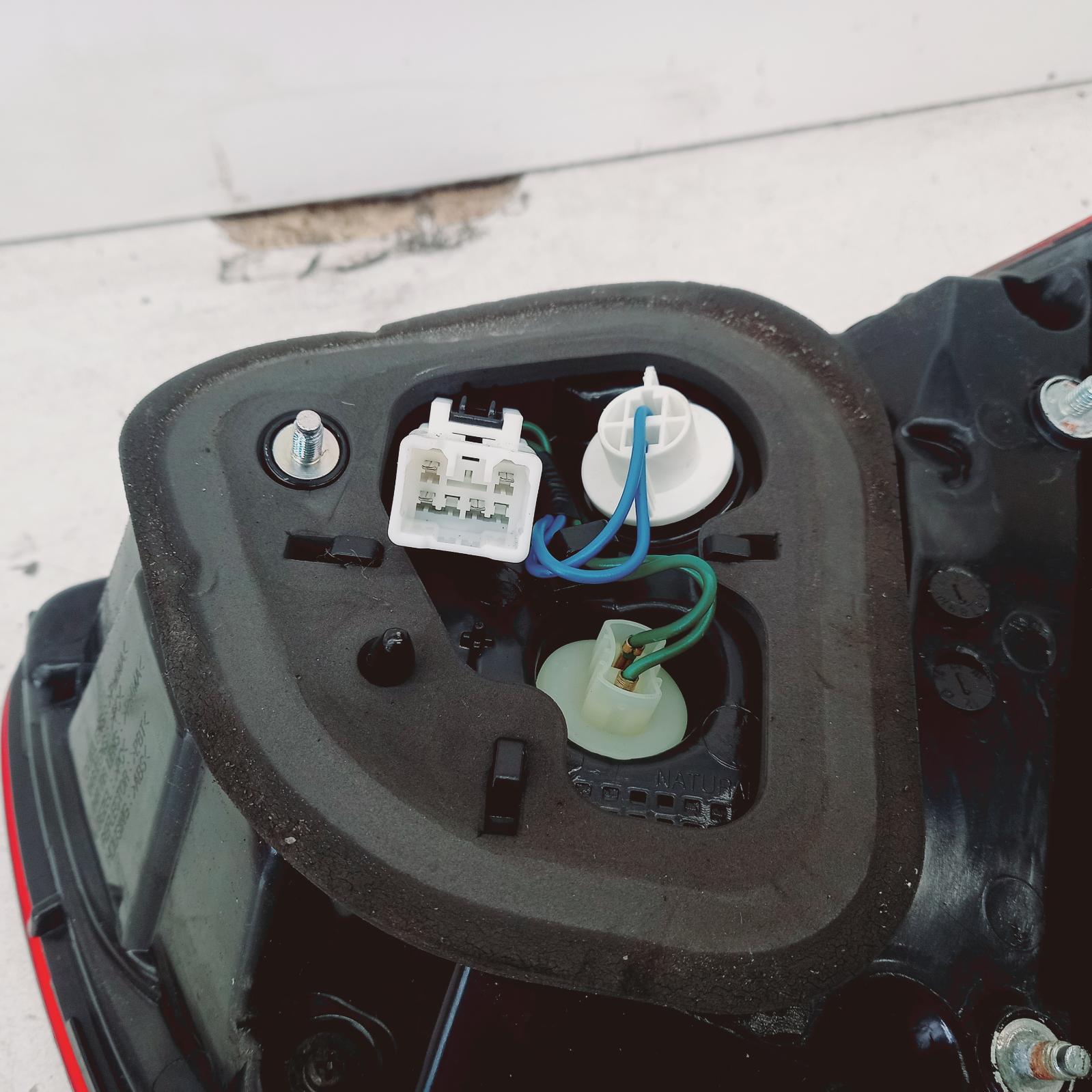 View Auto part Rear Garnish Kia Rio 2012