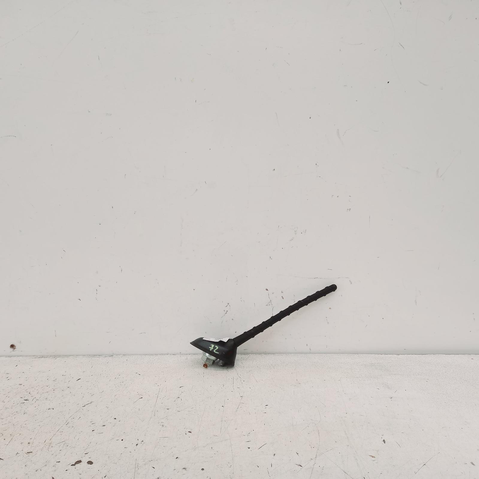View Auto part Antenna Kia Rio 2012