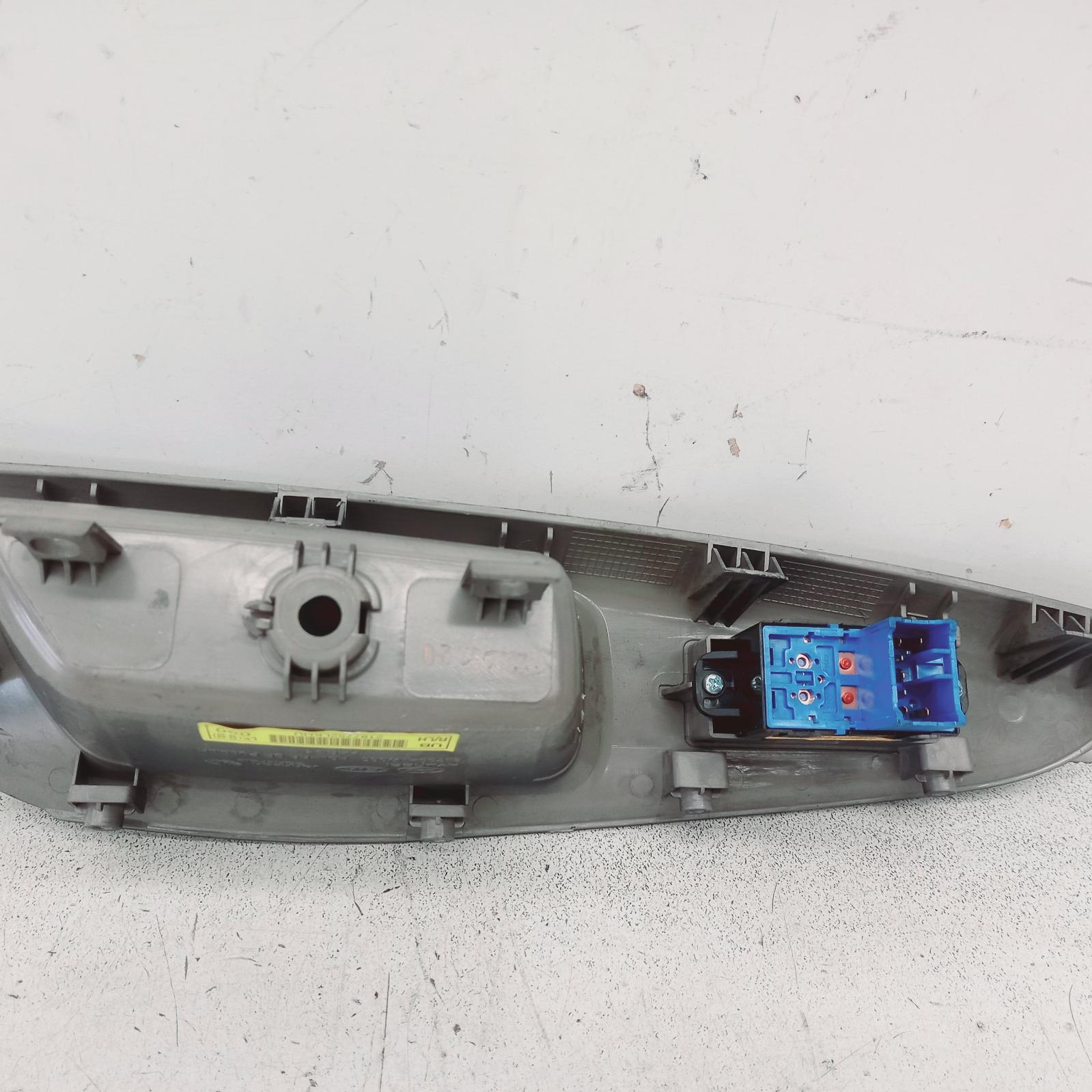 View Auto part Pwr Dr Wind Switch Kia Rio 2012