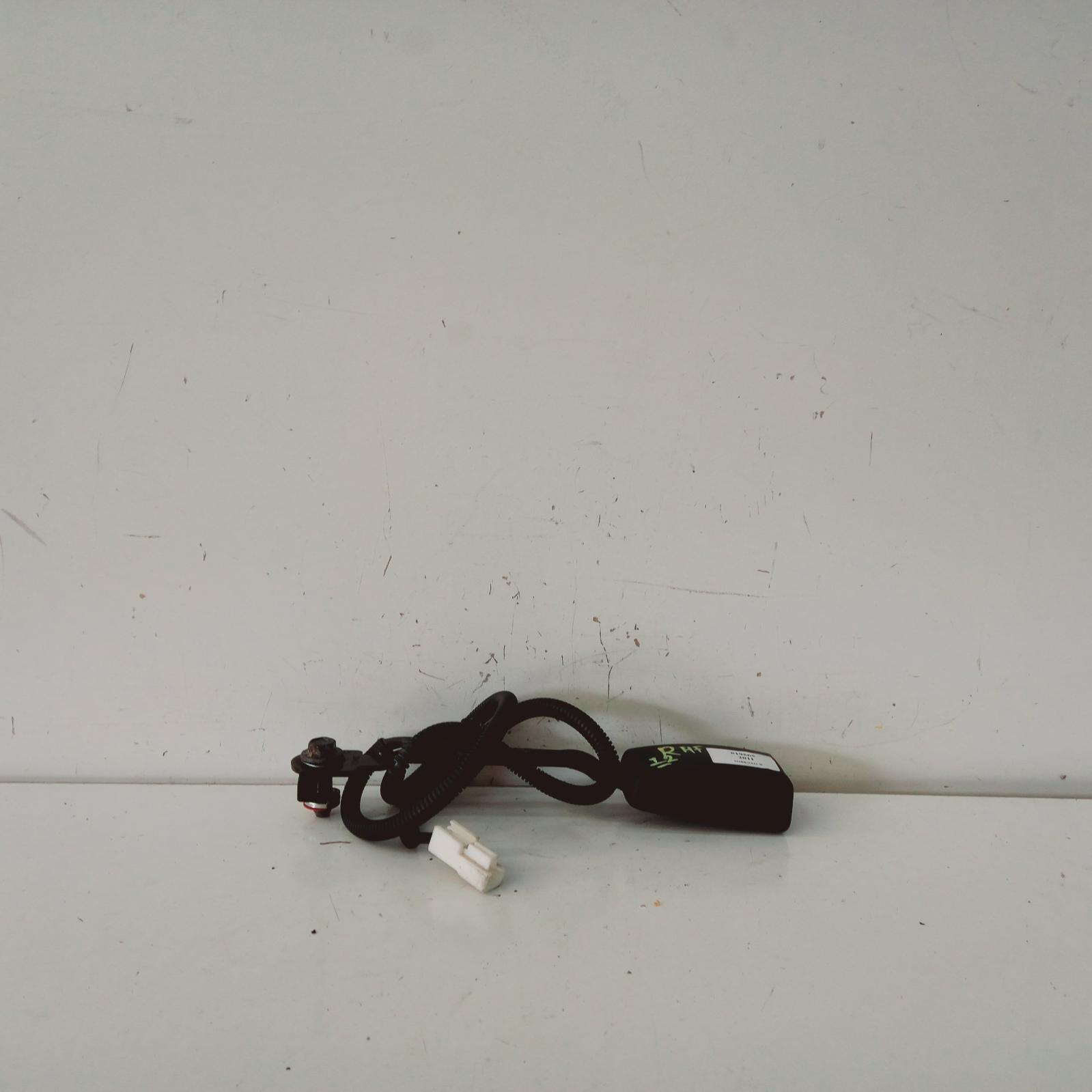 View Auto part Seatbelt/Stalk Kia Sorento 2011