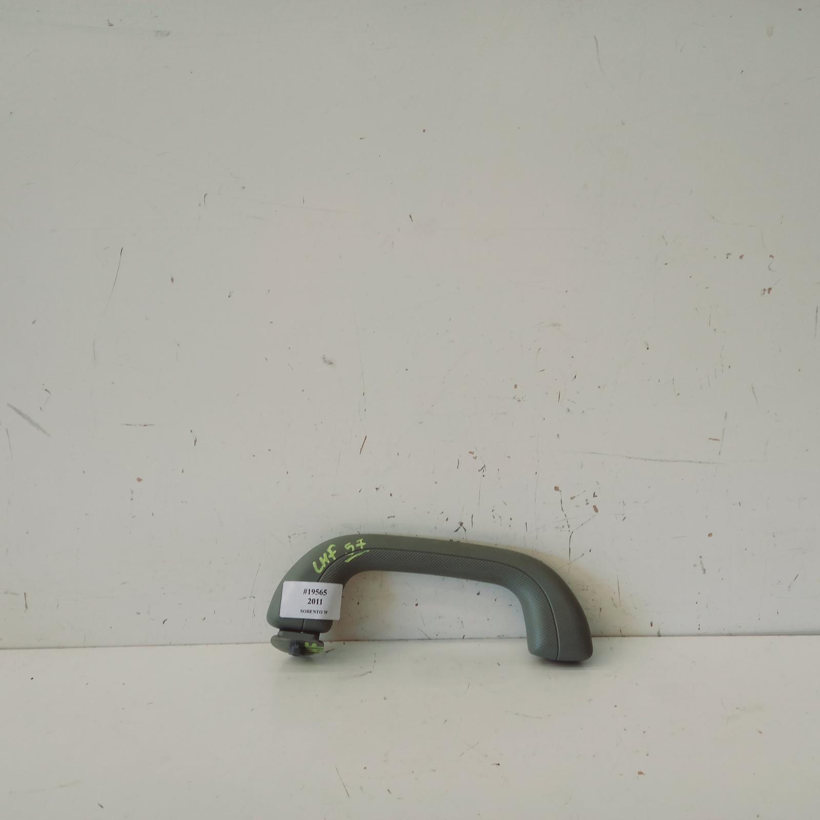 View Auto part Grab Handle Kia Sorento 2011