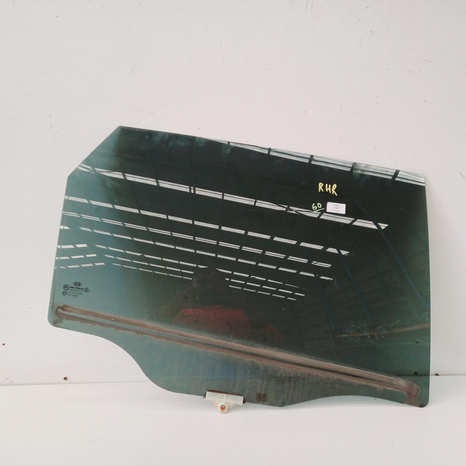 View Auto part Right Rear Door Window Kia Sorento 2011