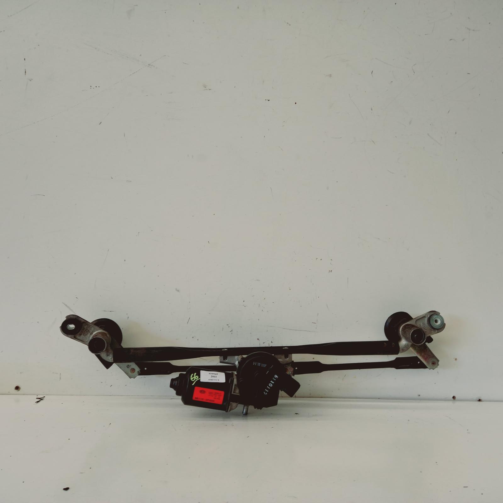 View Auto part Wiper Motor Kia Sorento 2011