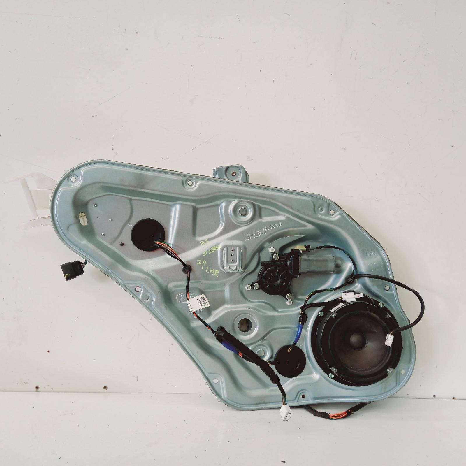 View Auto part Left Rear Wnd Reg/Motor Kia Sorento 2011