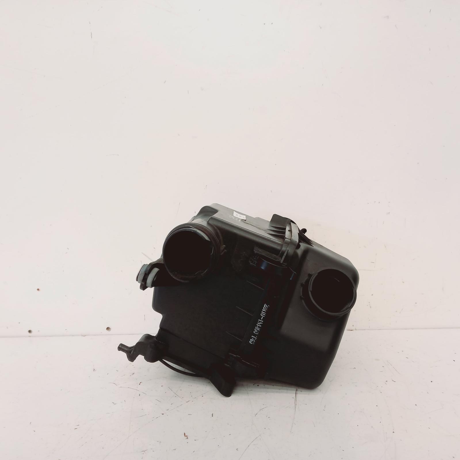 View Auto part Air Cleaner/Box Kia Cerato 2013