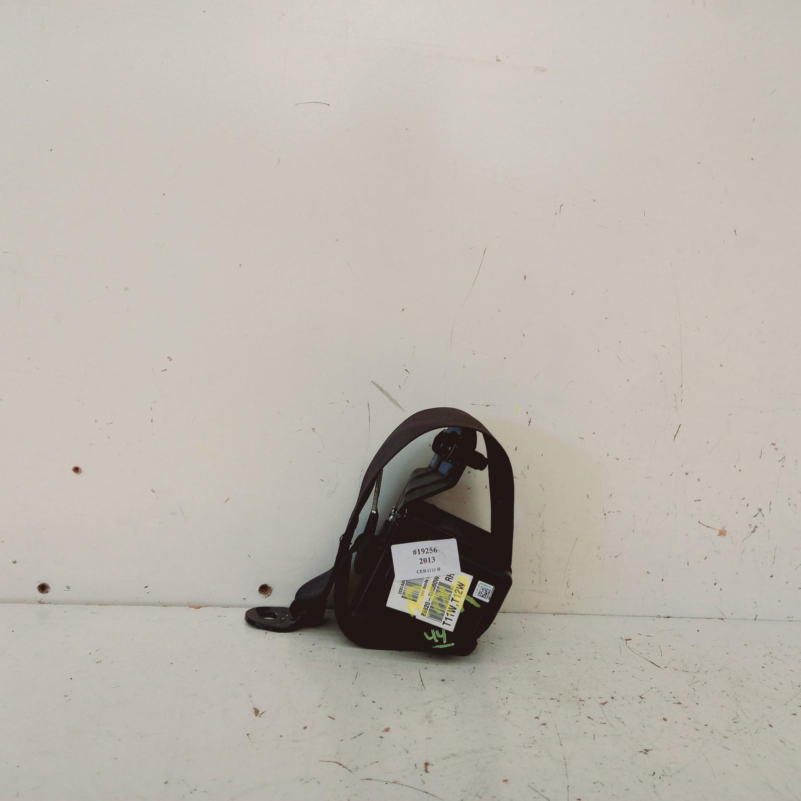 View Auto part Seatbelt/Stalk Kia Cerato 2013