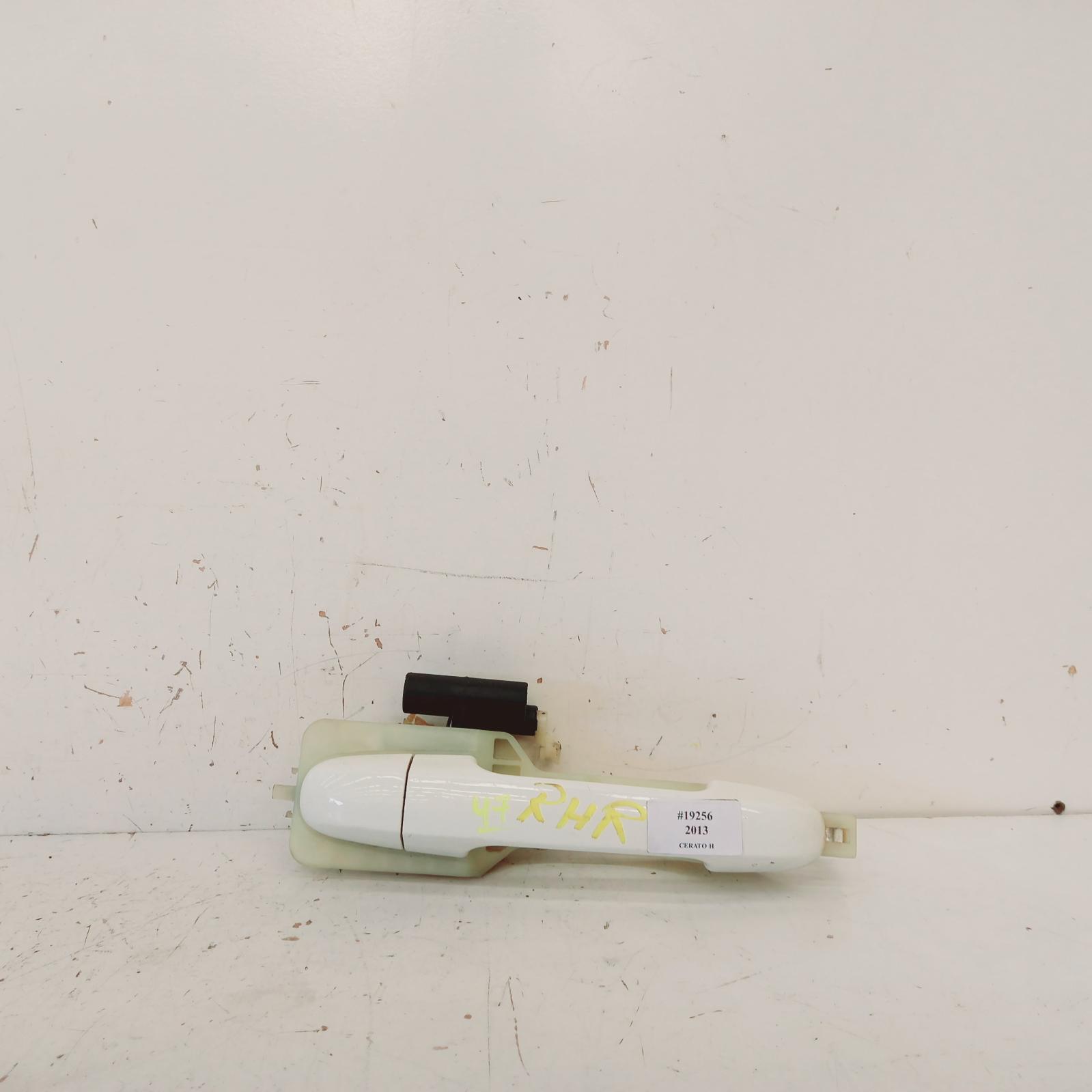 View Auto part Door Handle Kia Cerato 2013